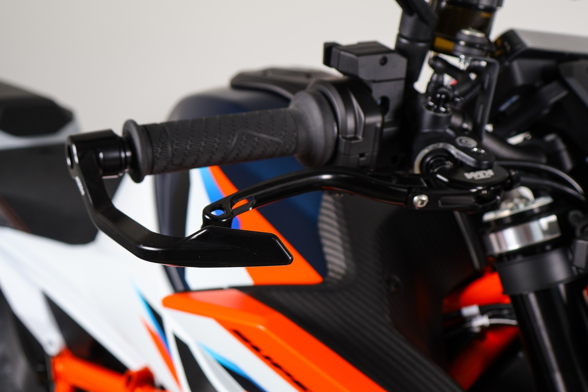 KTM 1390 Super Duke RR-image-7