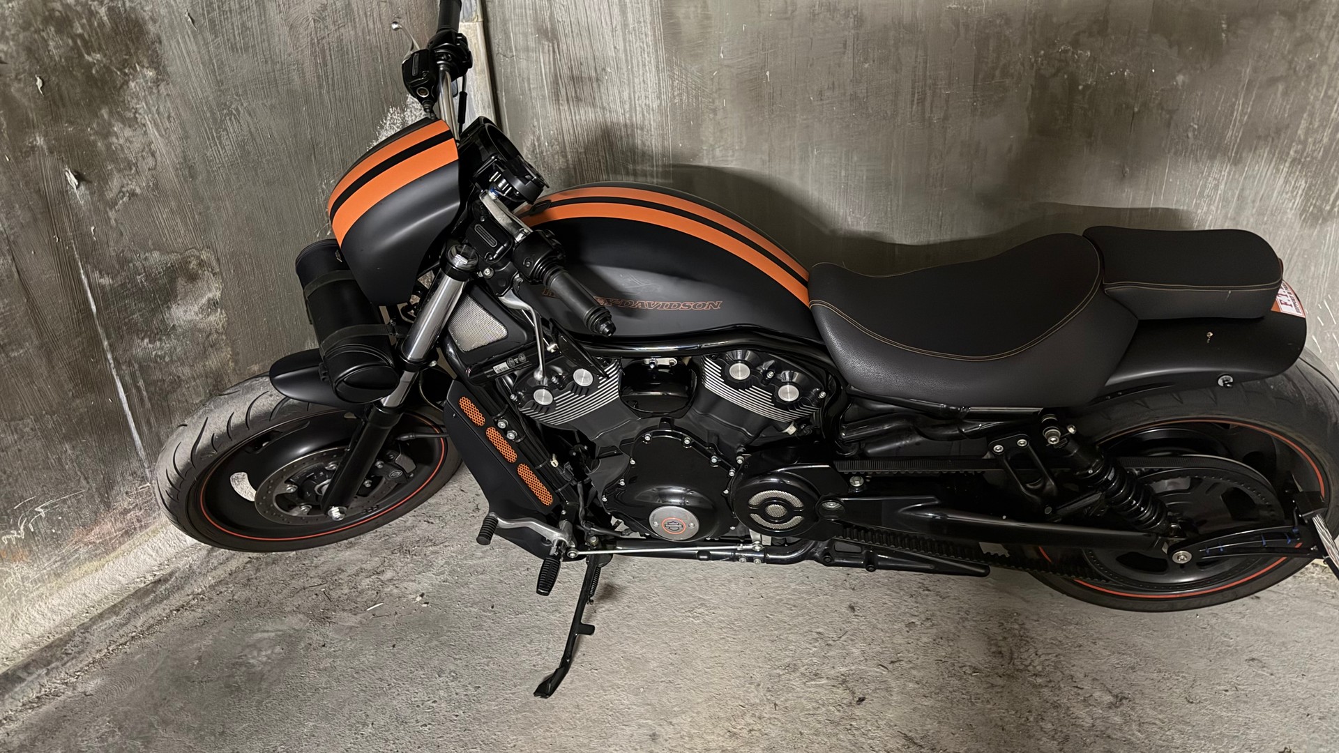HARLEY-DAVIDSON VRSCDX Night Rod Special-image-2