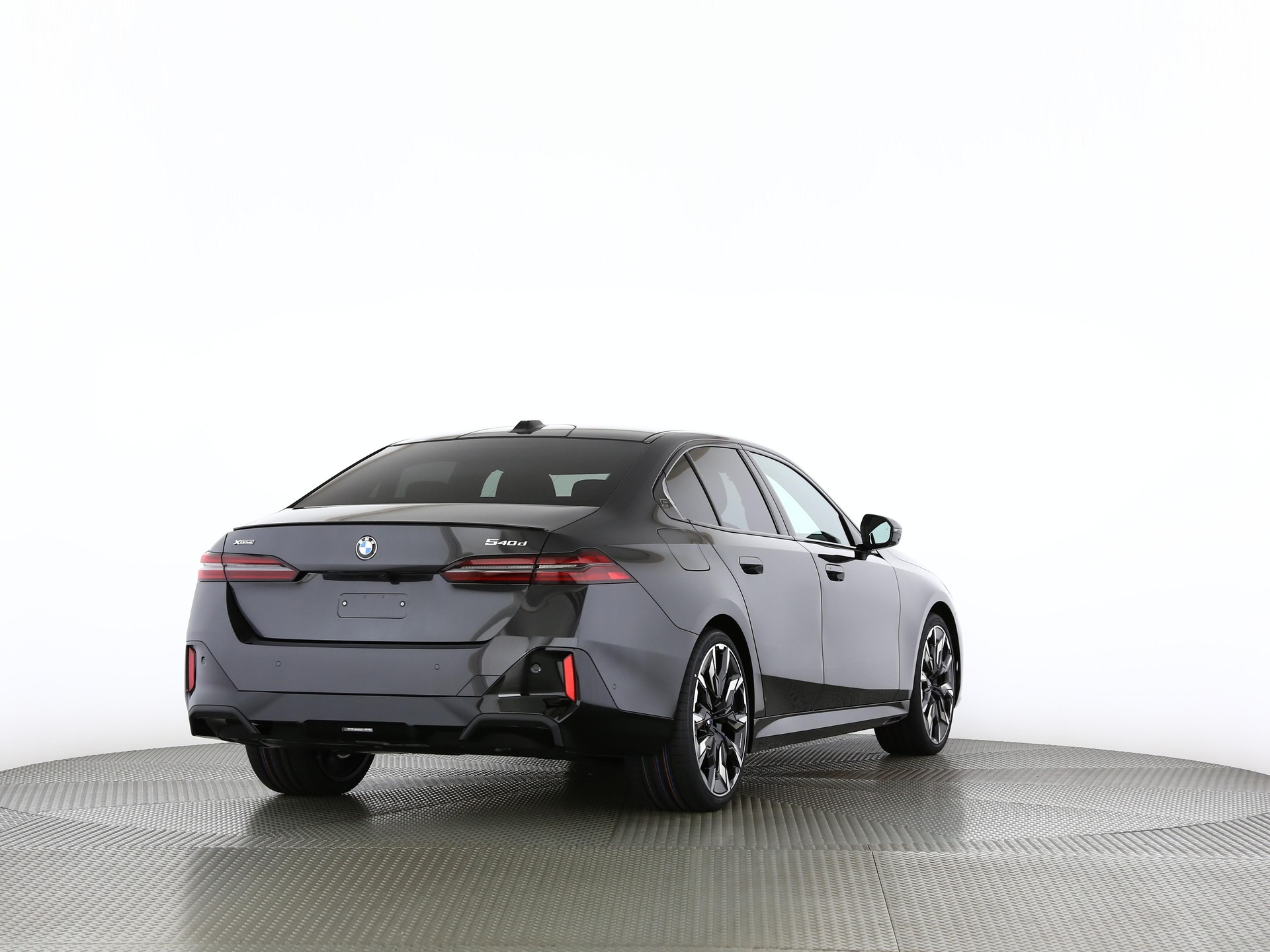 BMW 540d xDrive-showroom-element-1