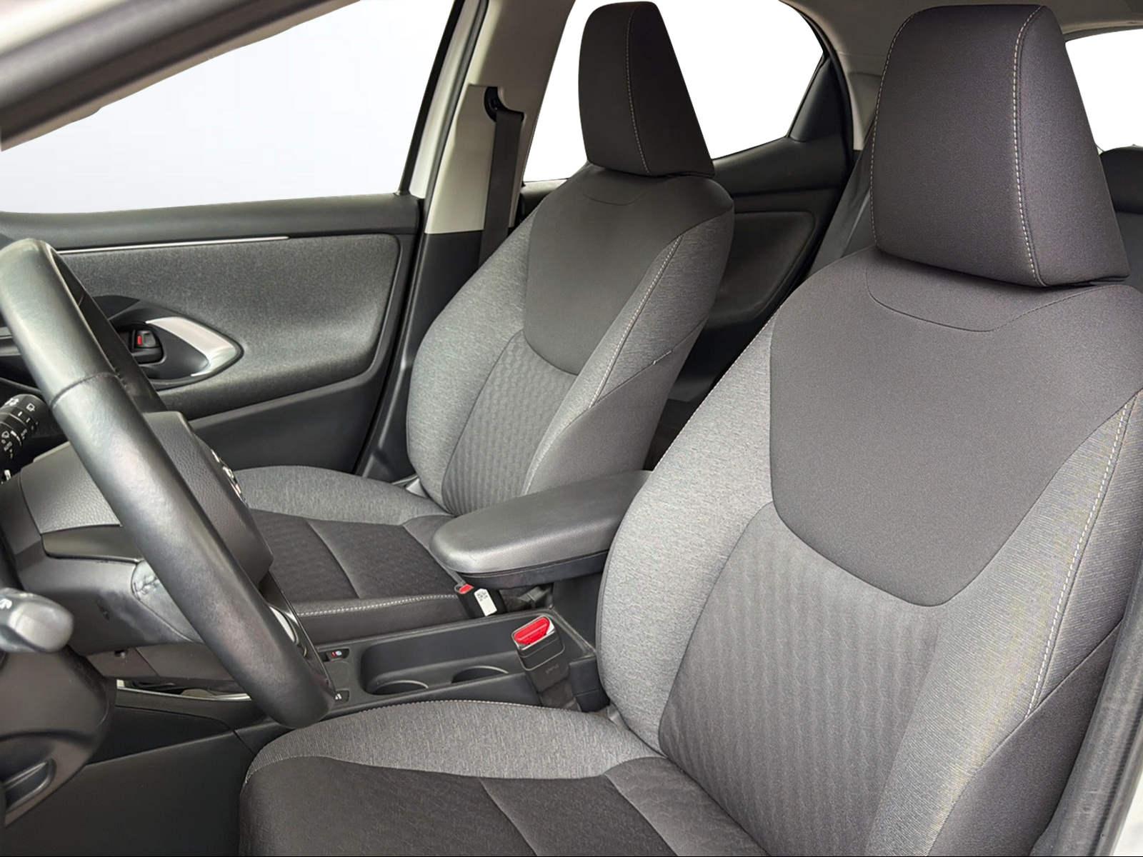 TOYOTA Yaris 1.5 VVT-i HSD Trend-image-9