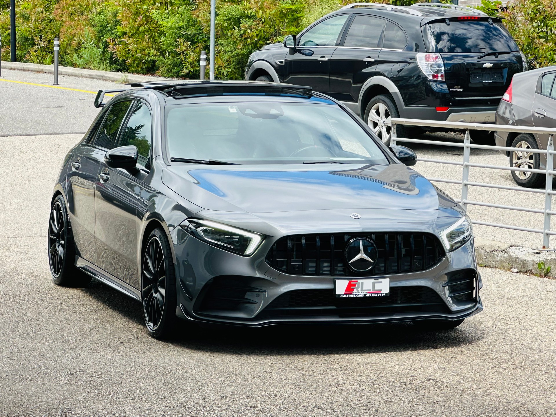MERCEDES-BENZ A 35 AMG 4Matic Edition 1 Speedshift-showroom-element-3