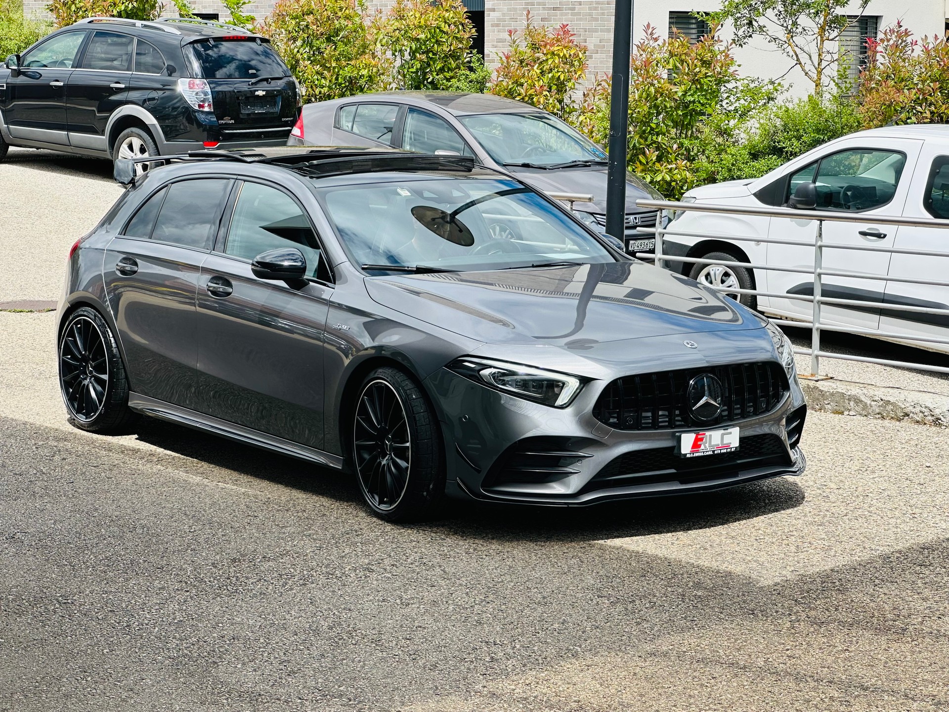 MERCEDES-BENZ A 35 AMG 4Matic Edition 1 Speedshift-image-4