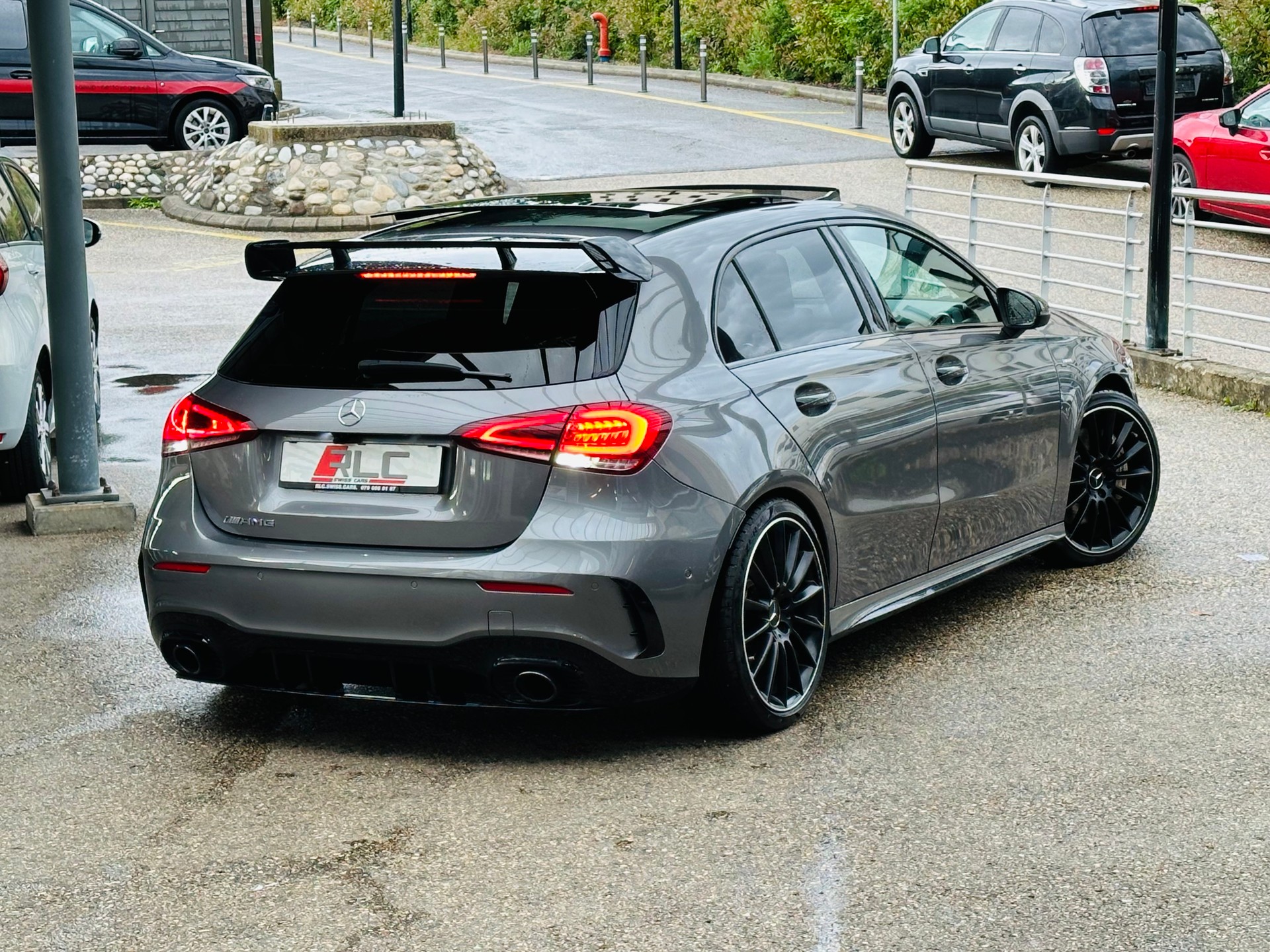 MERCEDES-BENZ A 35 AMG 4Matic Edition 1 Speedshift-image-11