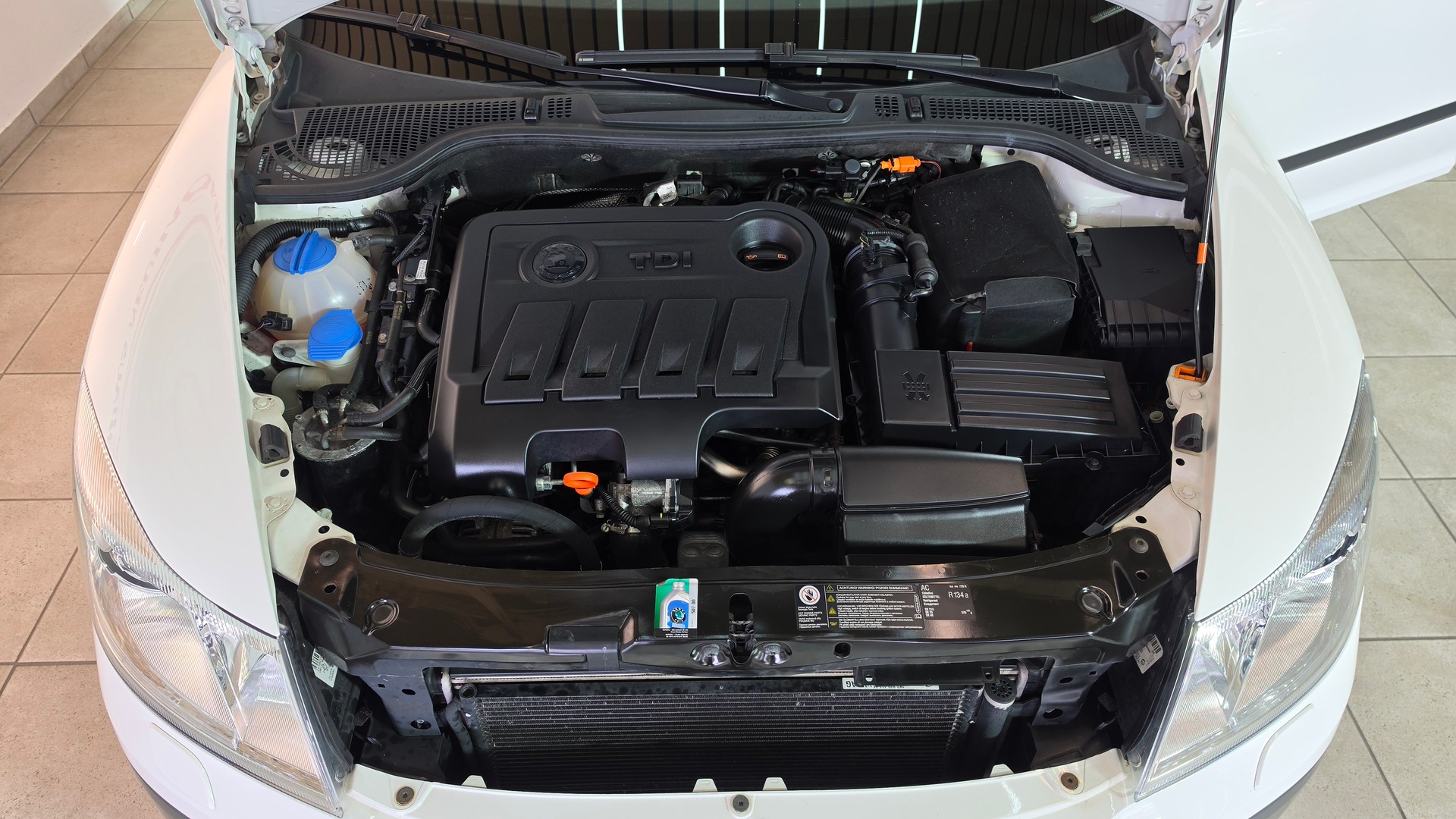 SKODA Octavia Combi 2.0 TDI Scout 4x4 DSG, Schweizer Fahrzeug, Frisch ab MFK und Frisch ab Service, 8-FACH BEREIFT-image-13