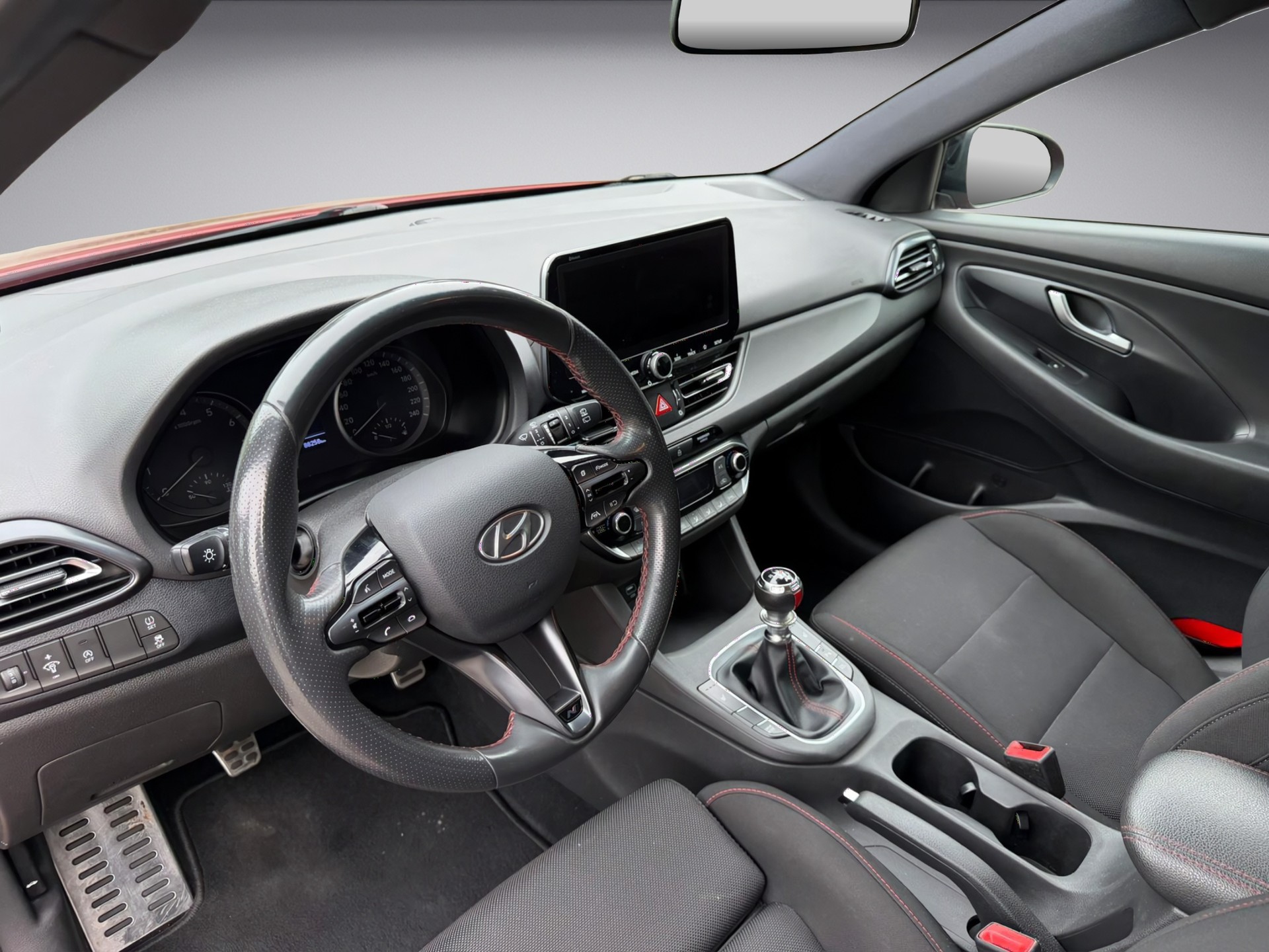 HYUNDAI i30 1.5 T-GDi N Line Lux.pack 48V MH iMT-image-8