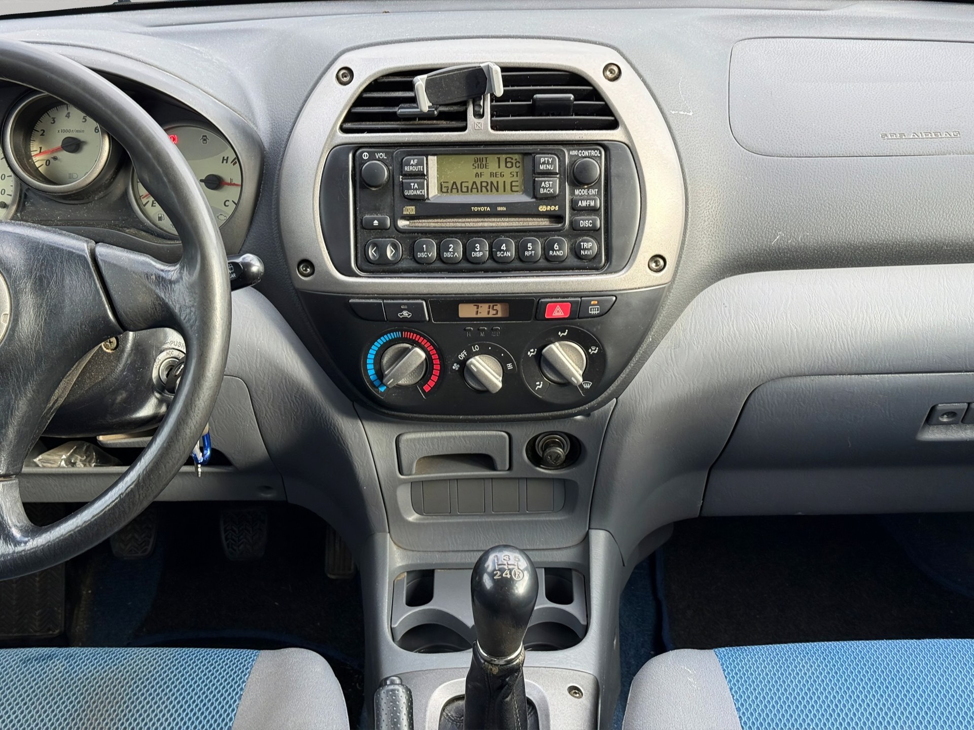 TOYOTA RAV-4 2.0 16V Linea Terra-image-10