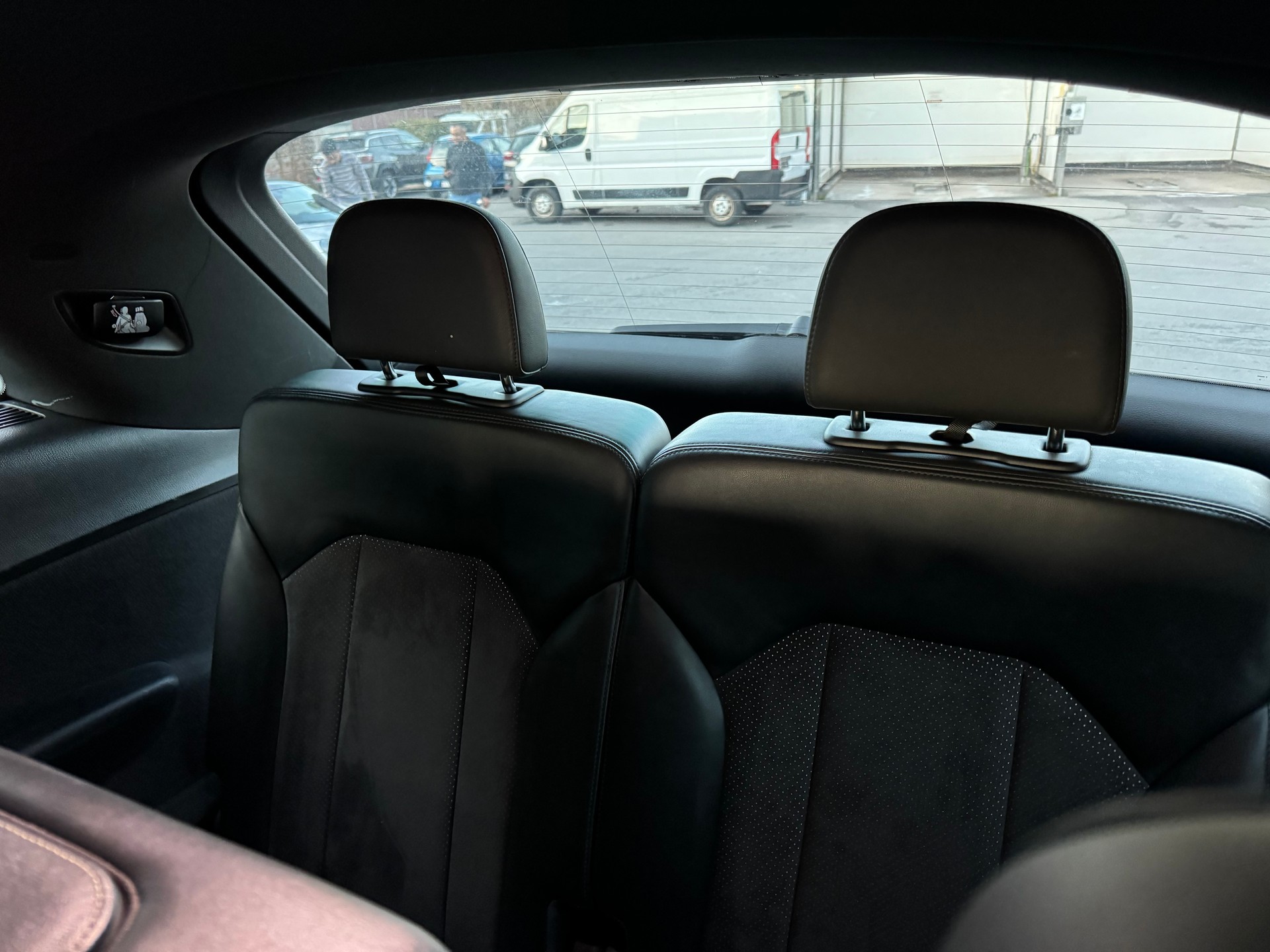 AUDI Q7 3.0 TDI quattro tiptronic-image-9