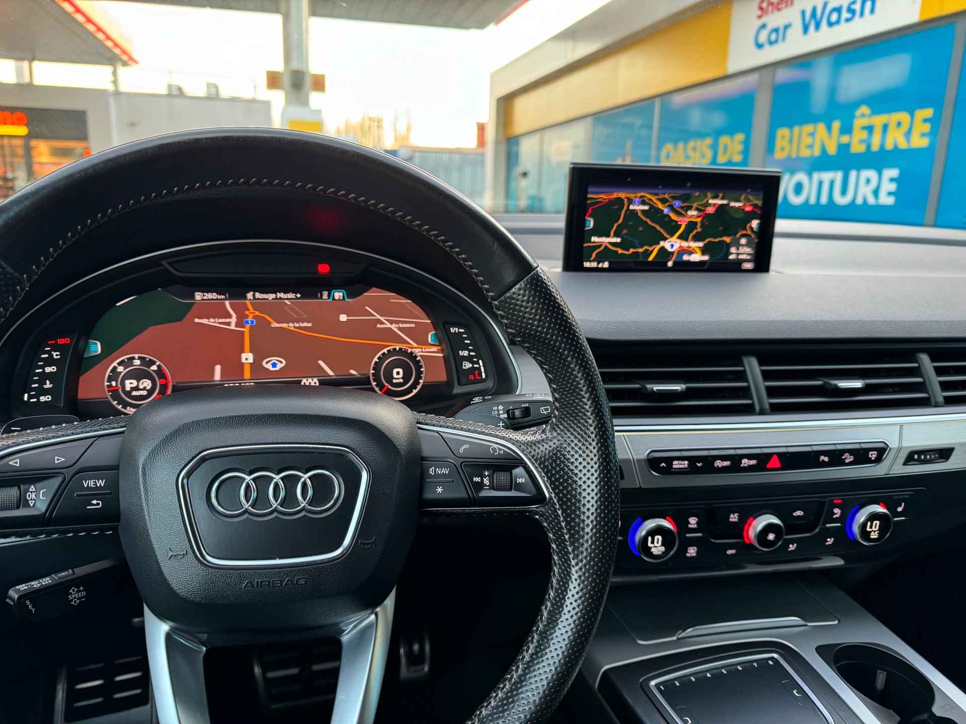 AUDI Q7 3.0 TDI quattro tiptronic-image-12