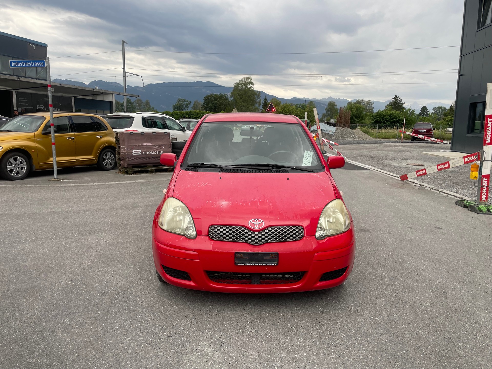 TOYOTA Yaris 1.4 D-4D Linea Luna-image-2