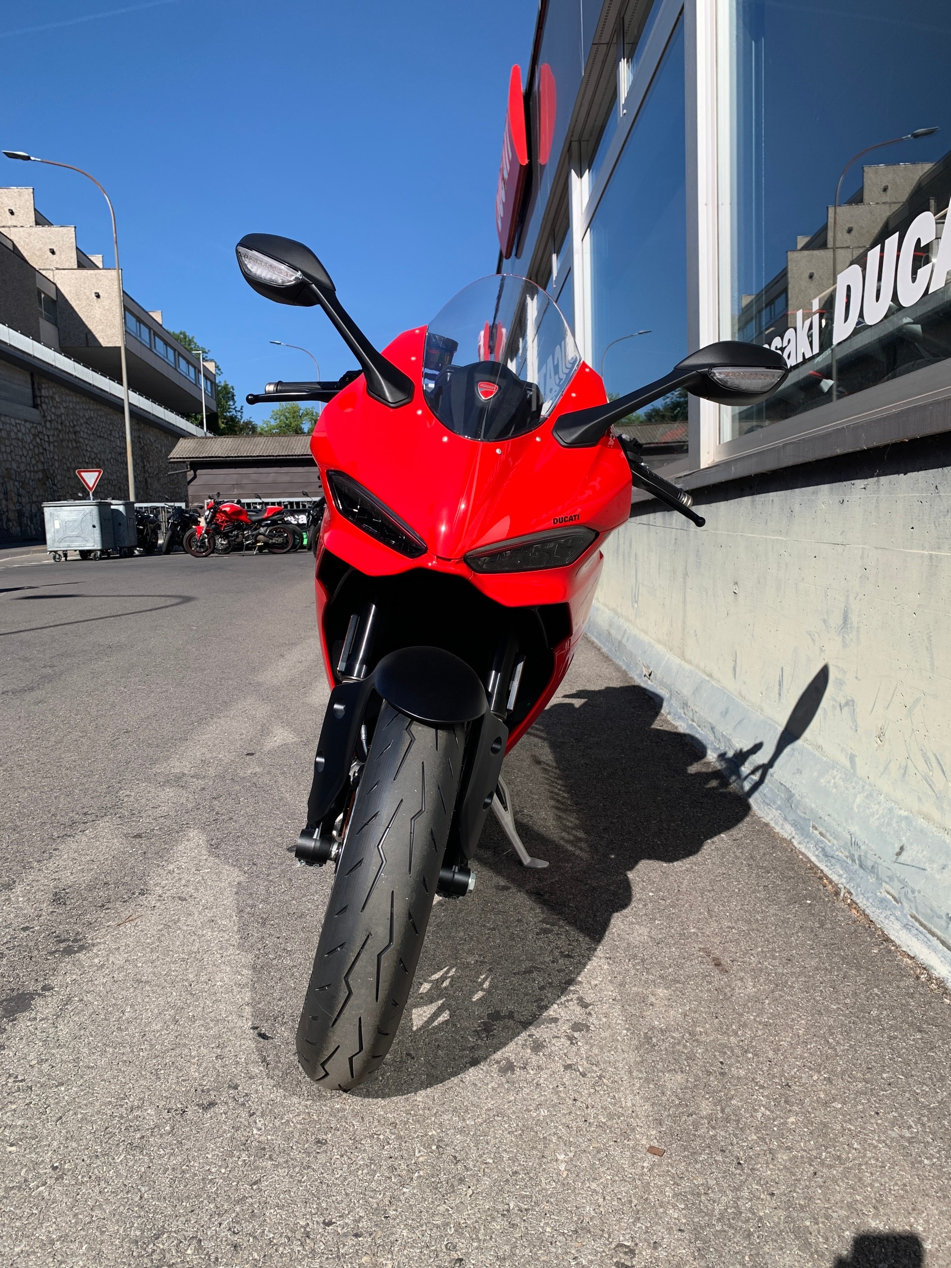 DUCATI PANIGALE V2-image-2