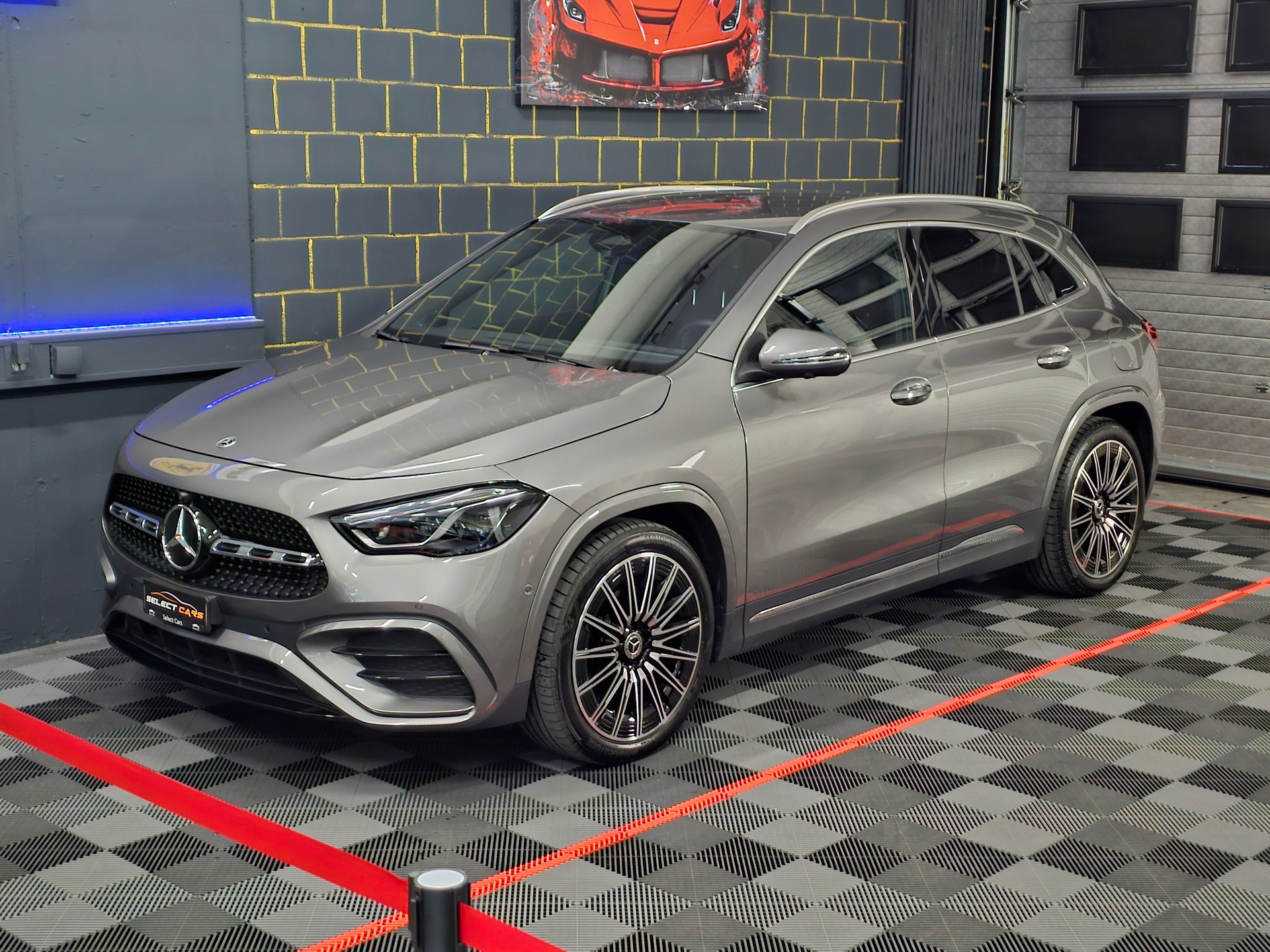 MERCEDES-BENZ GLA 250 4Matic 8G-DCT AMG Line-image-3