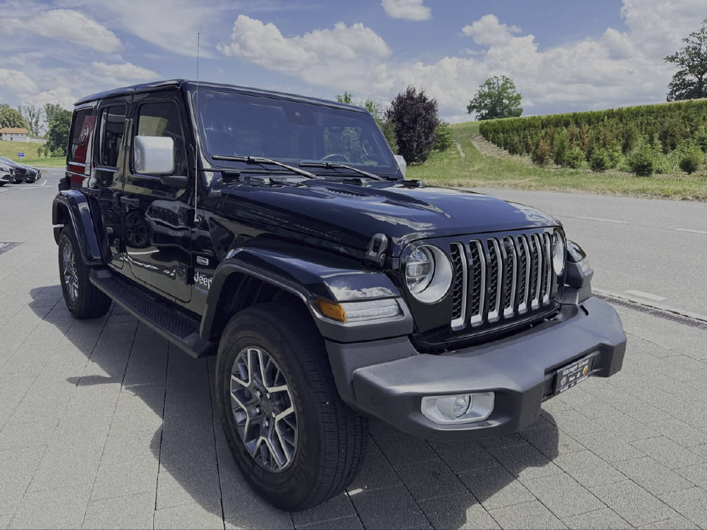 JEEP Wrangler 2.0 Turbo Sahara Unlimited 4xe-image-4