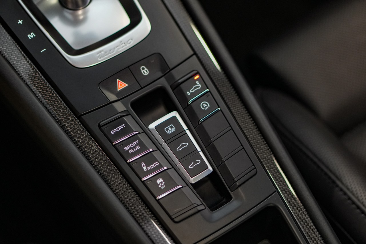 PORSCHE 911 Turbo S PDK-image-26
