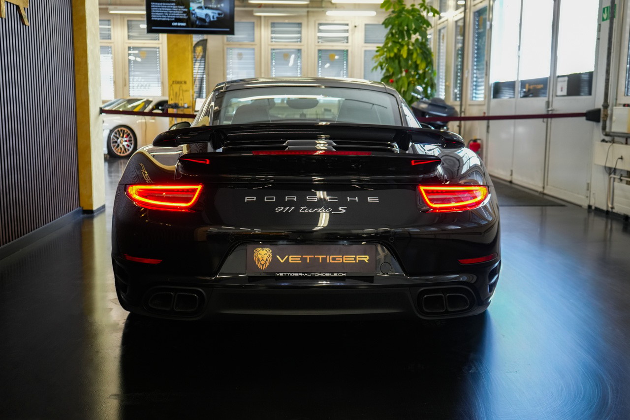 PORSCHE 911 Turbo S PDK-image-5