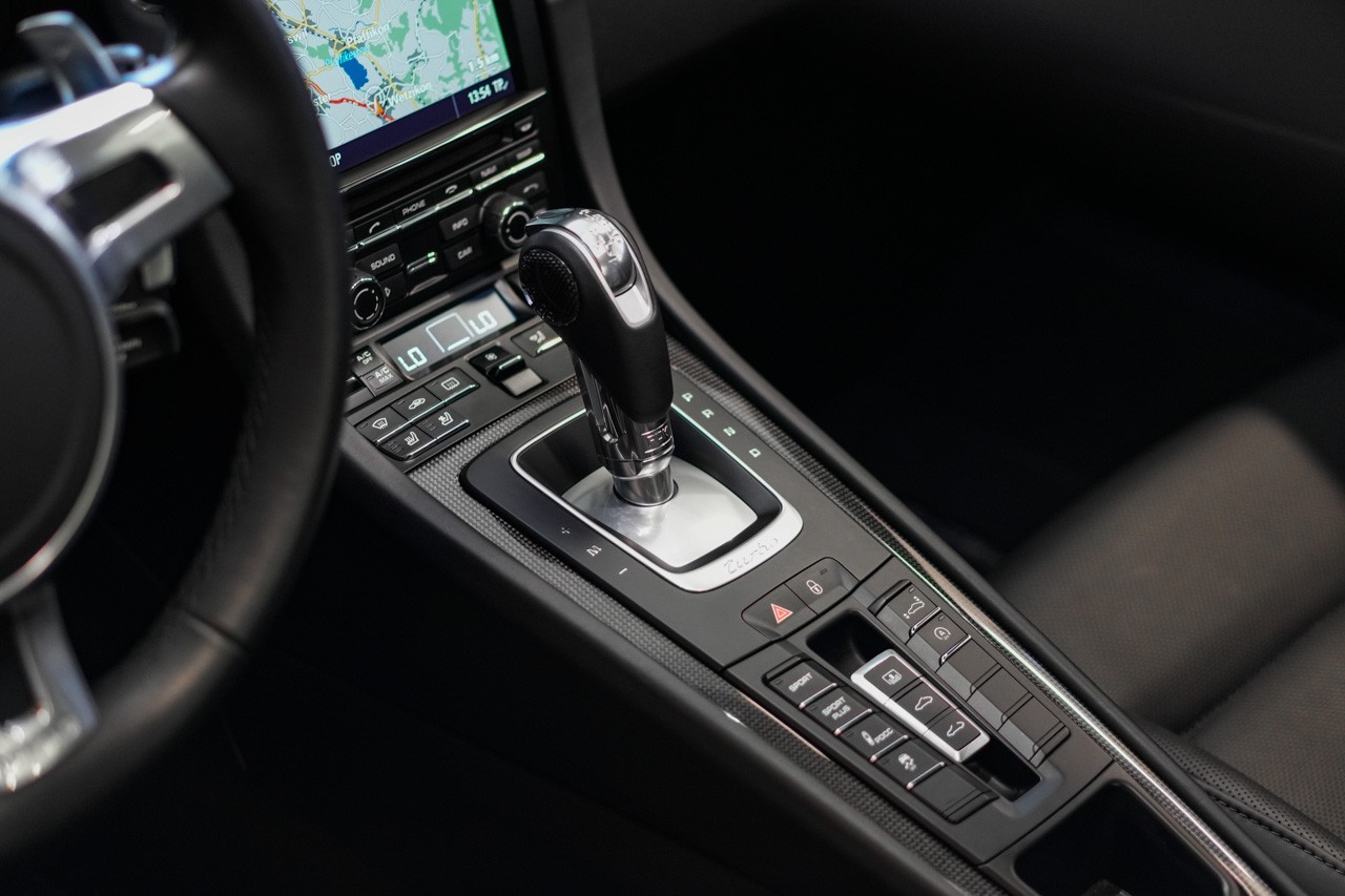 PORSCHE 911 Turbo S PDK-image-25