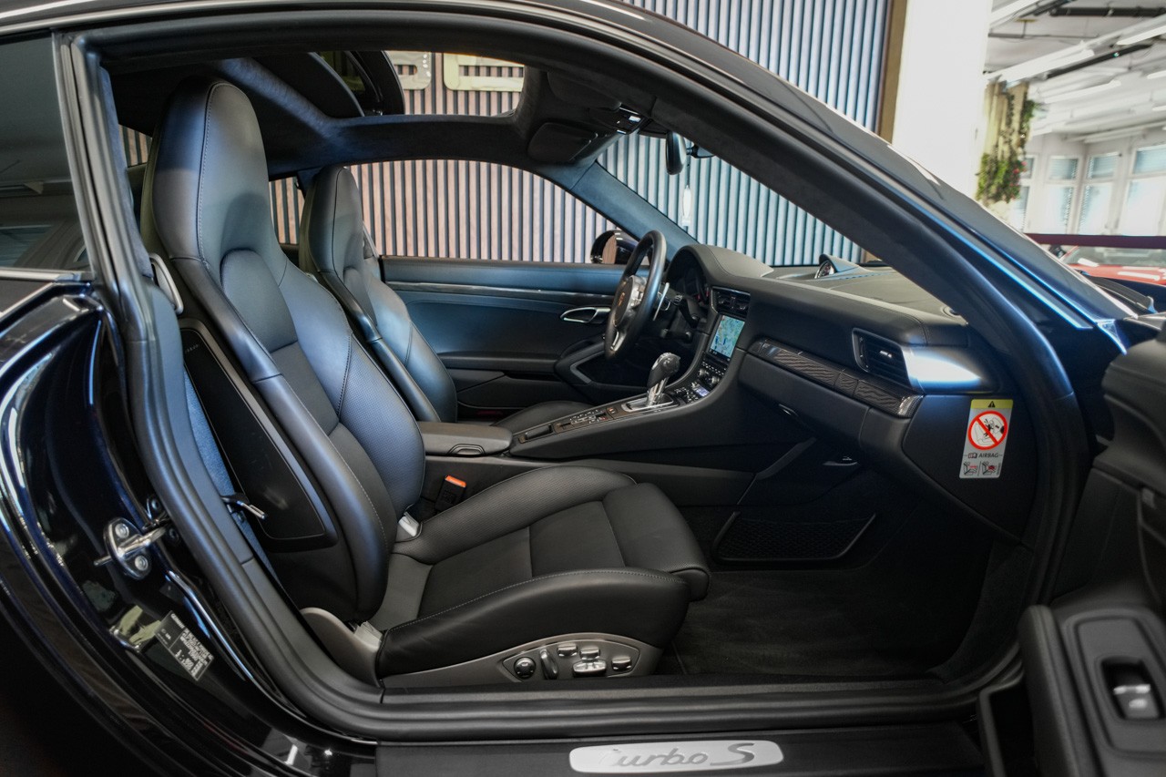 PORSCHE 911 Turbo S PDK-image-14