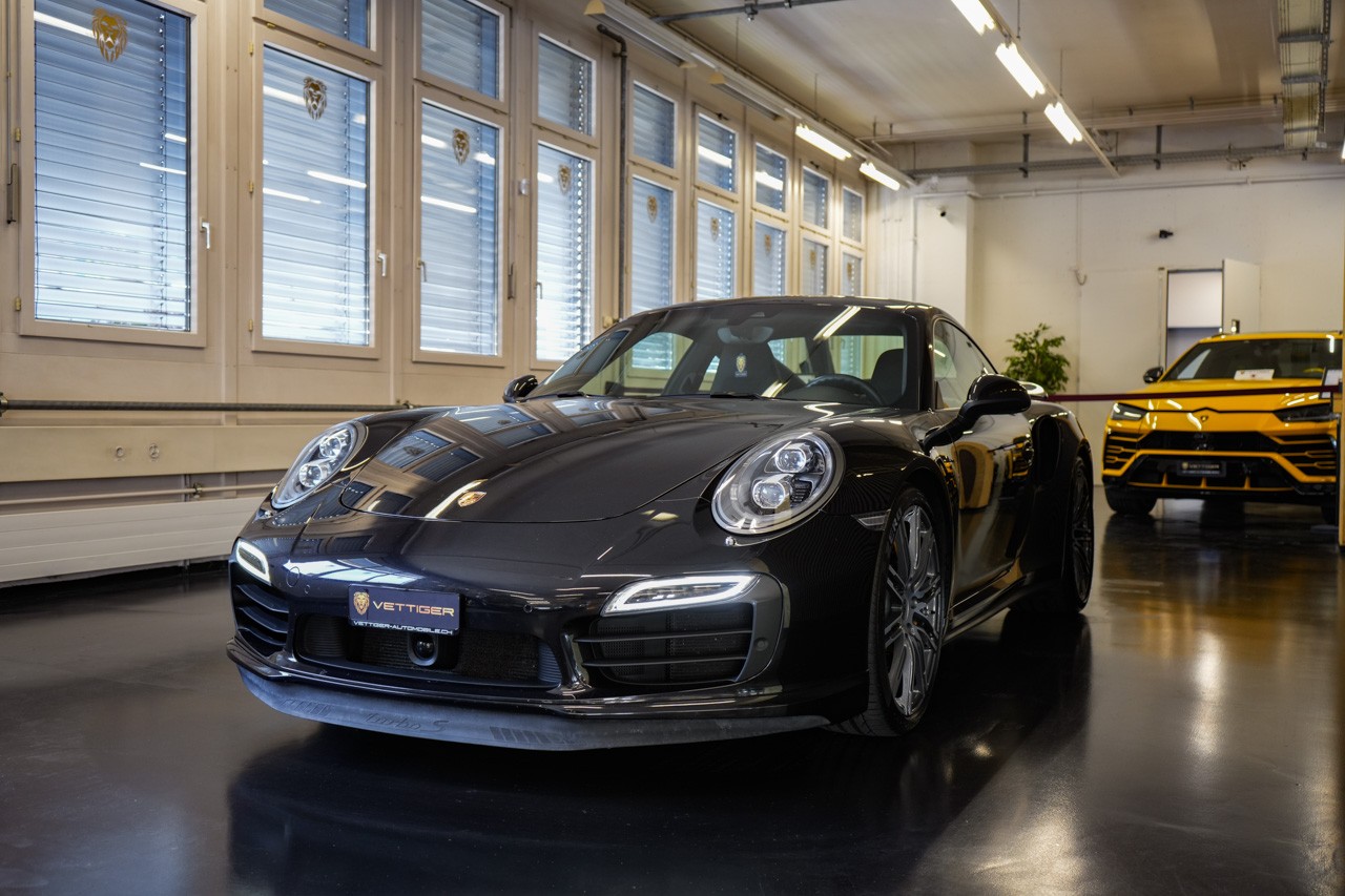 PORSCHE 911 Turbo S PDK-showroom-element-3