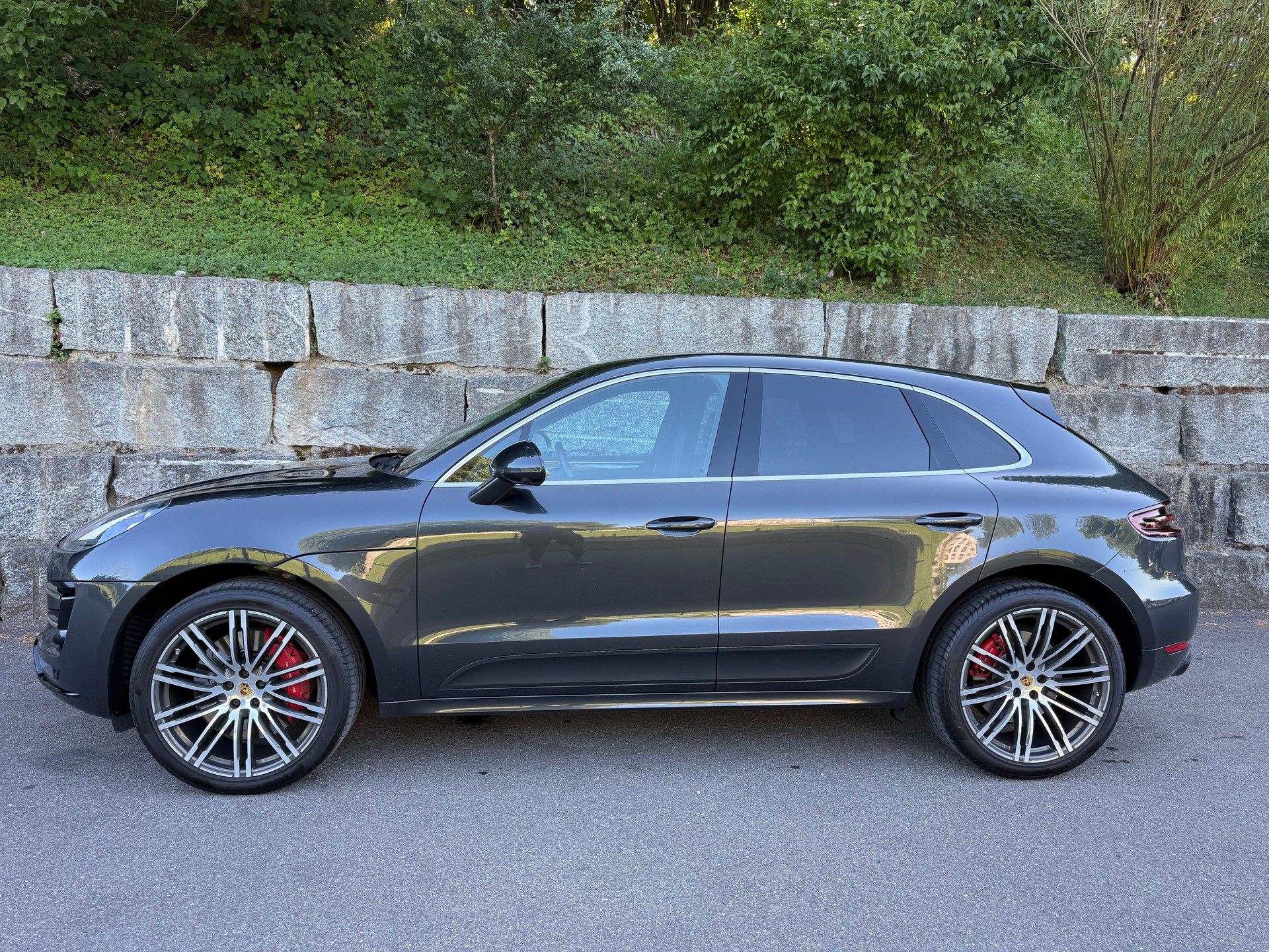 PORSCHE Macan Turbo Performance PDK-image-12