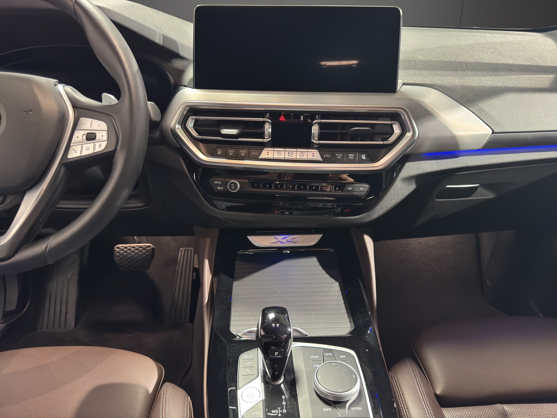 BMW X4 20d xDrive-image-17