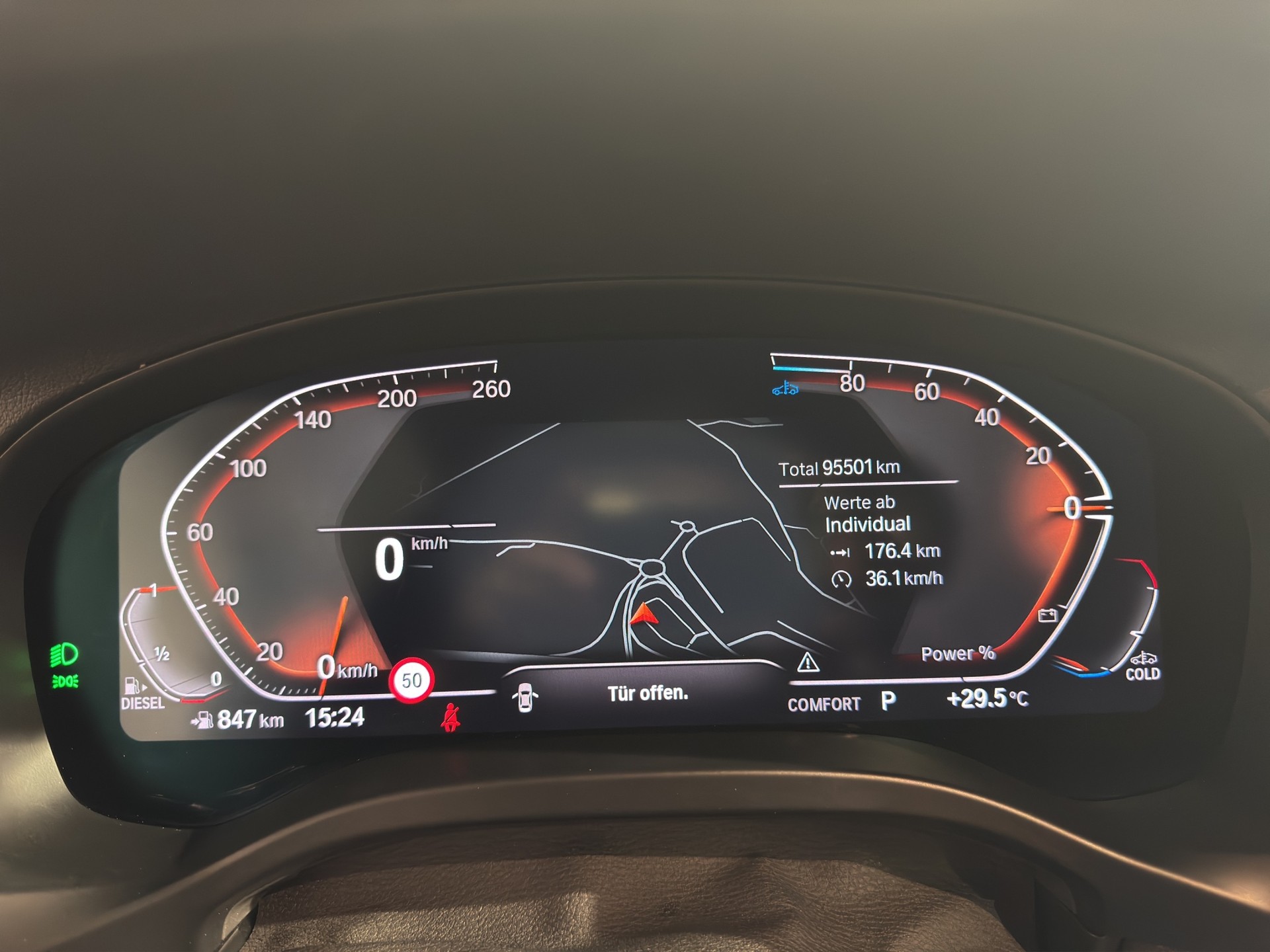 BMW X4 20d xDrive-image-11