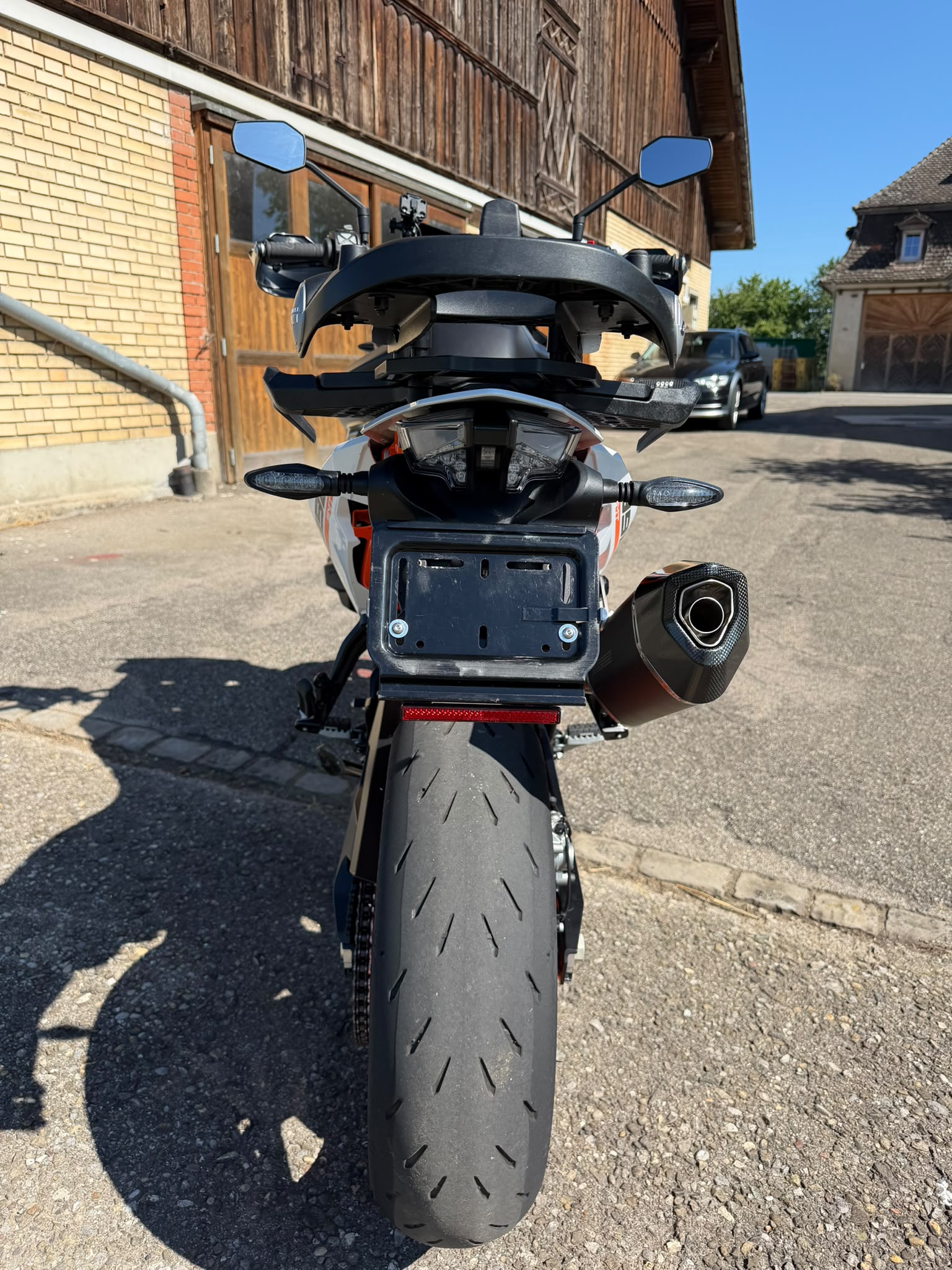 KTM 890 SMT-image-4