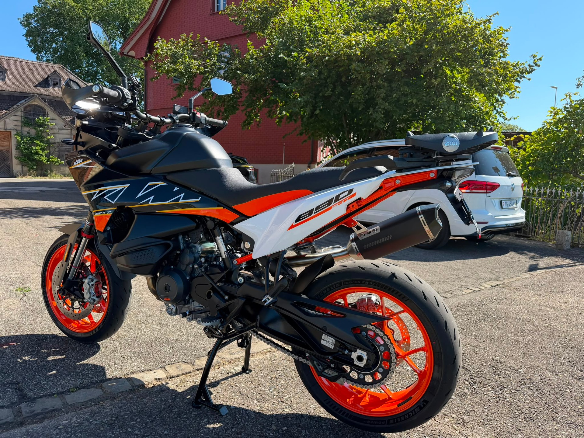 KTM 890 SMT-image-6