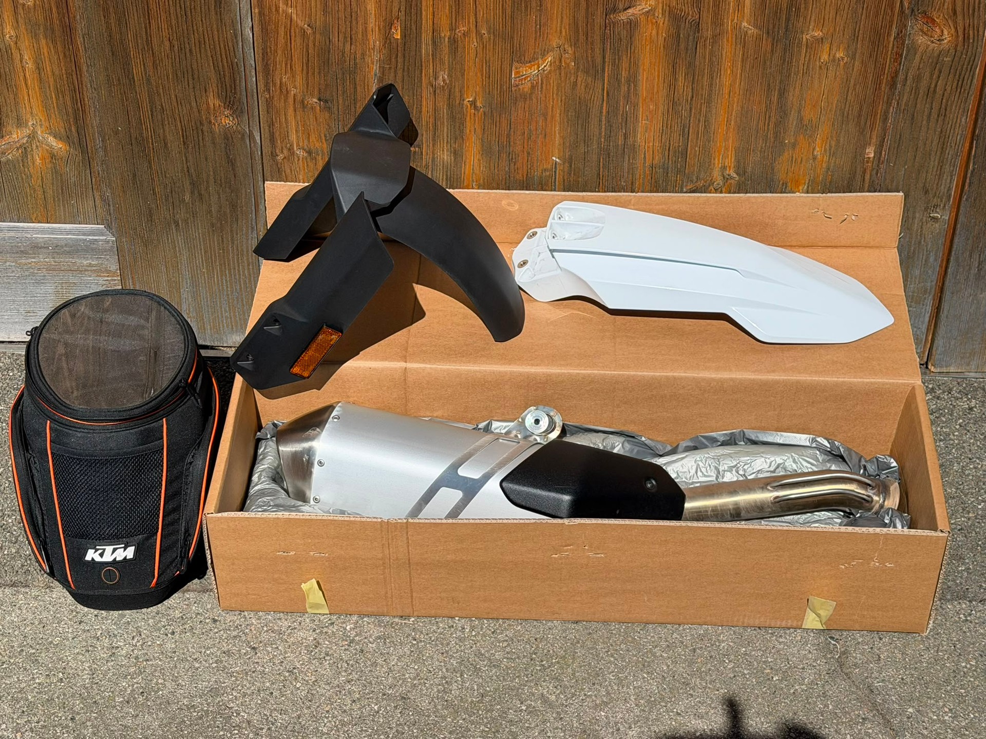 KTM 890 SMT-image-5