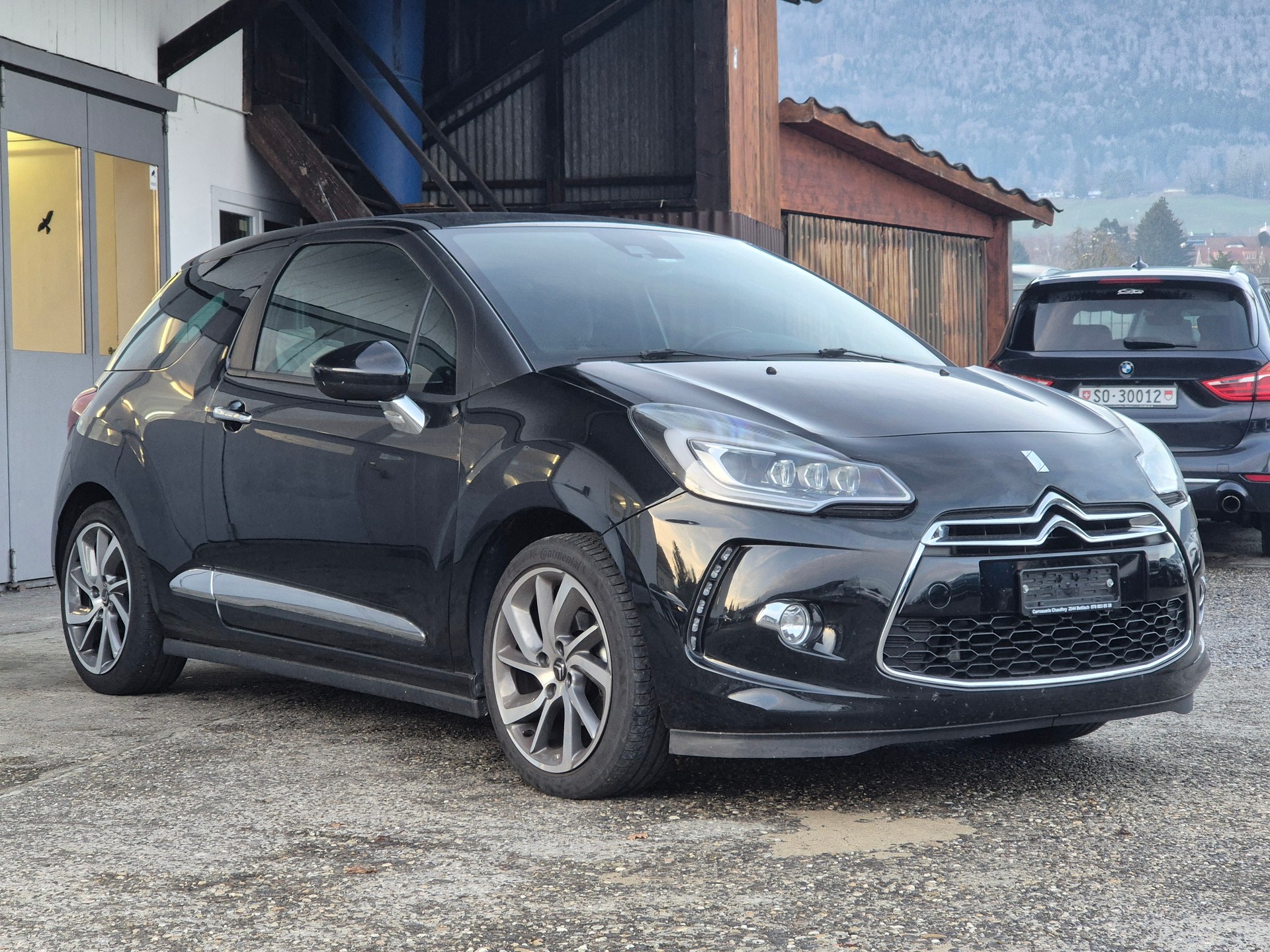 DS AUTOMOBILES DS3 1.2 VTi SO Irresistent-showroom-element-2