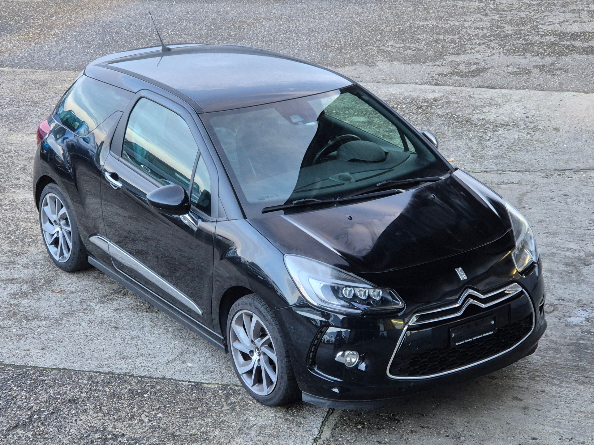DS AUTOMOBILES DS3 1.2 VTi SO Irresistent-image-9