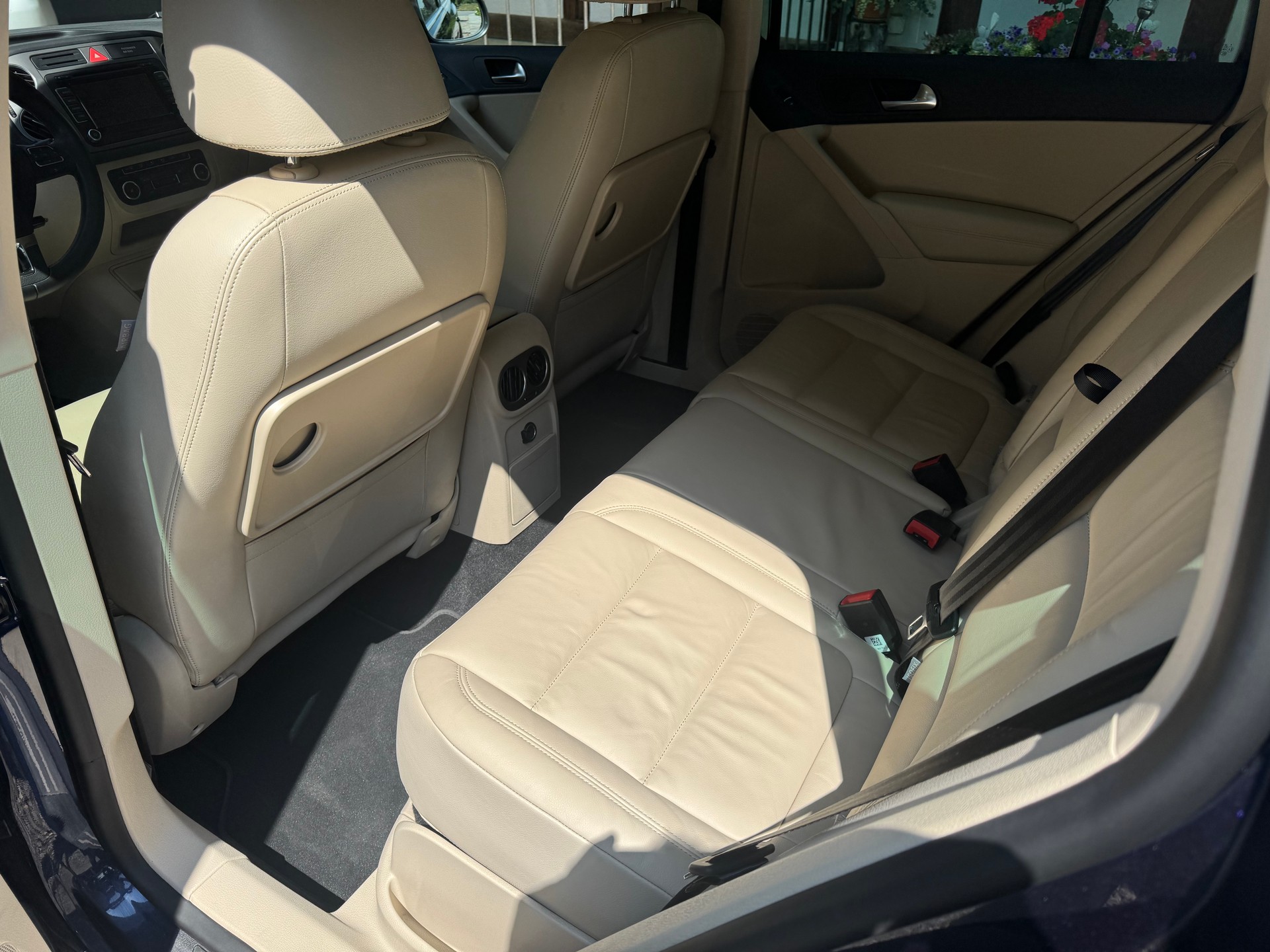 VW Tiguan 2.0 TSI Team DSG-image-8