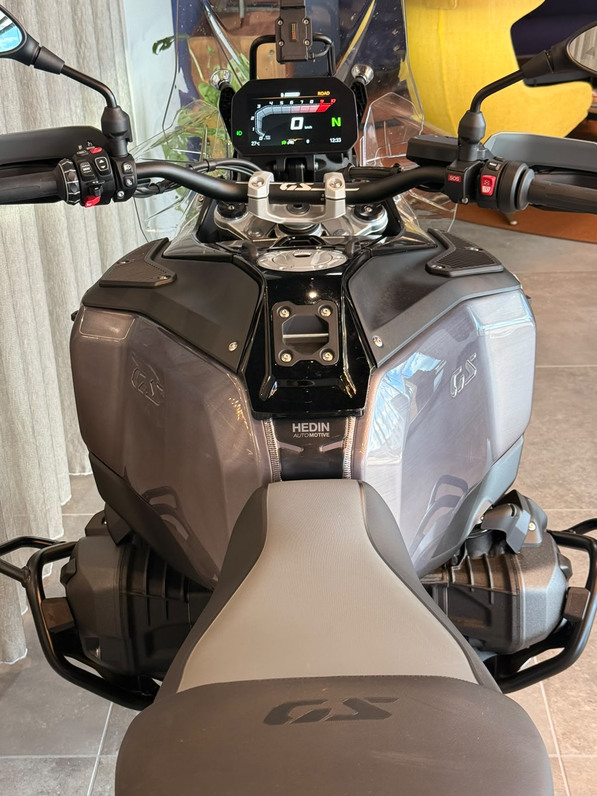 BMW R 1300 GS Adventure-image-6