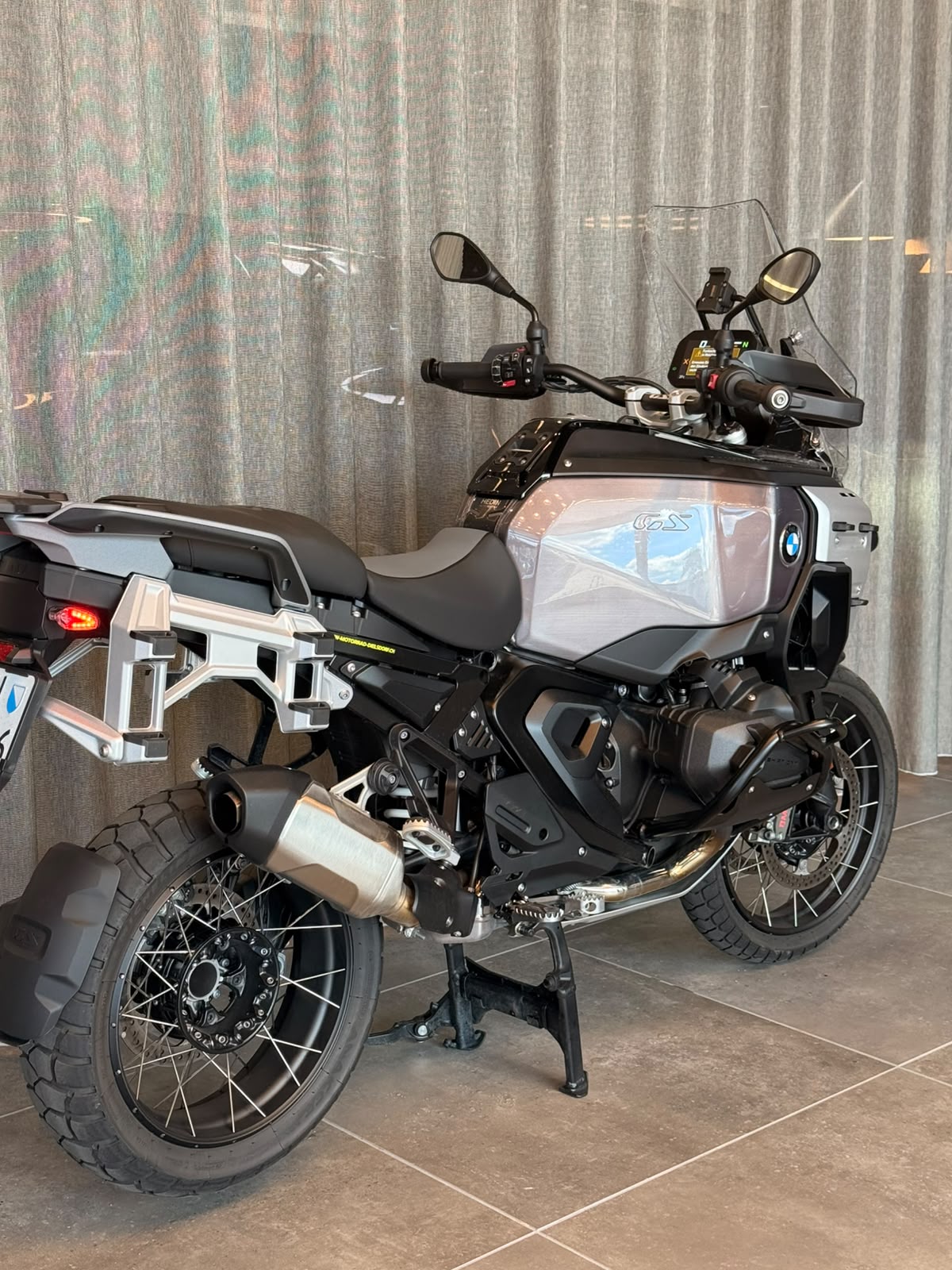 BMW R 1300 GS Adventure-image-5
