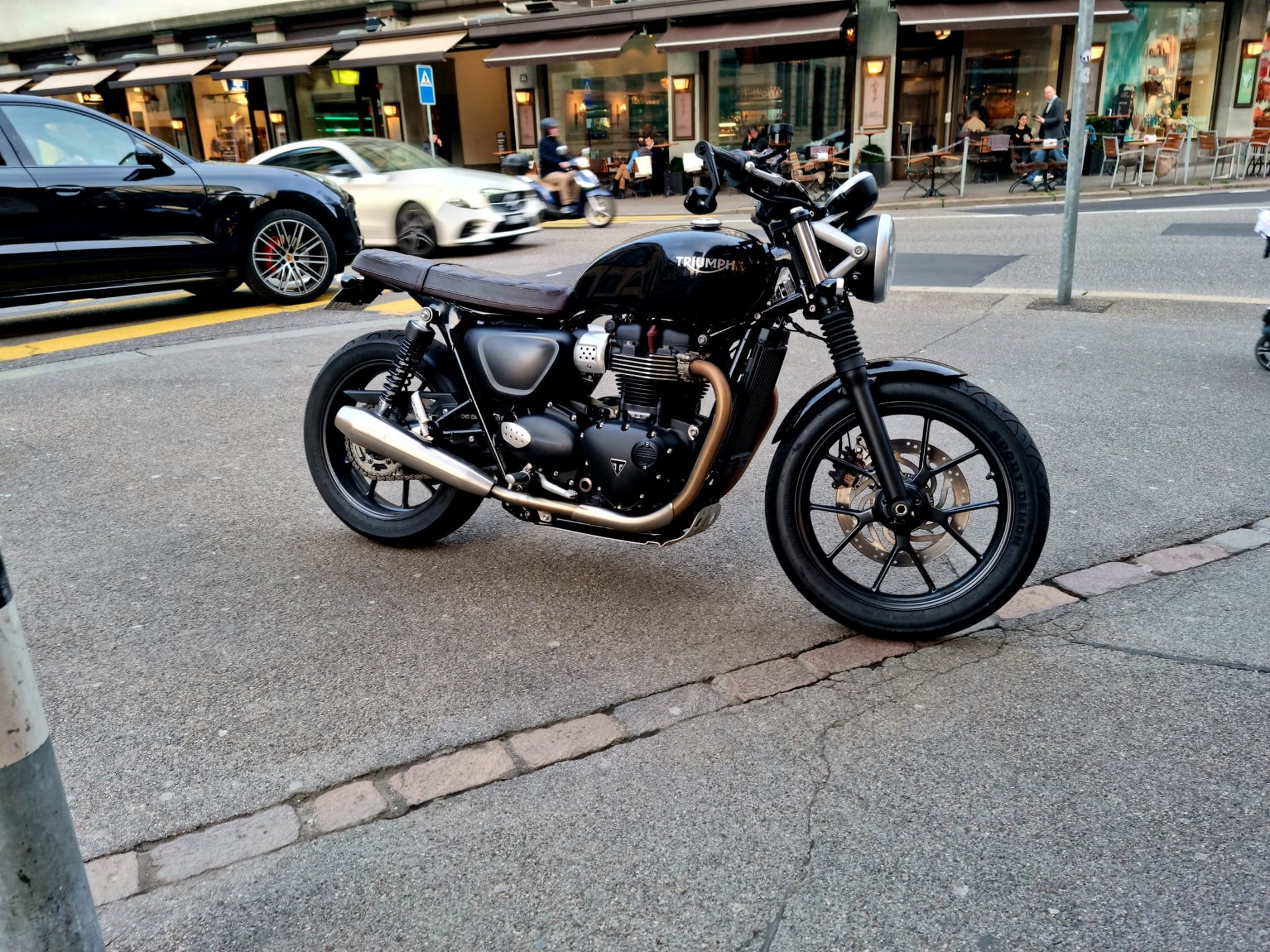 TRIUMPH Street Twin 900 i (35kW)-image-5
