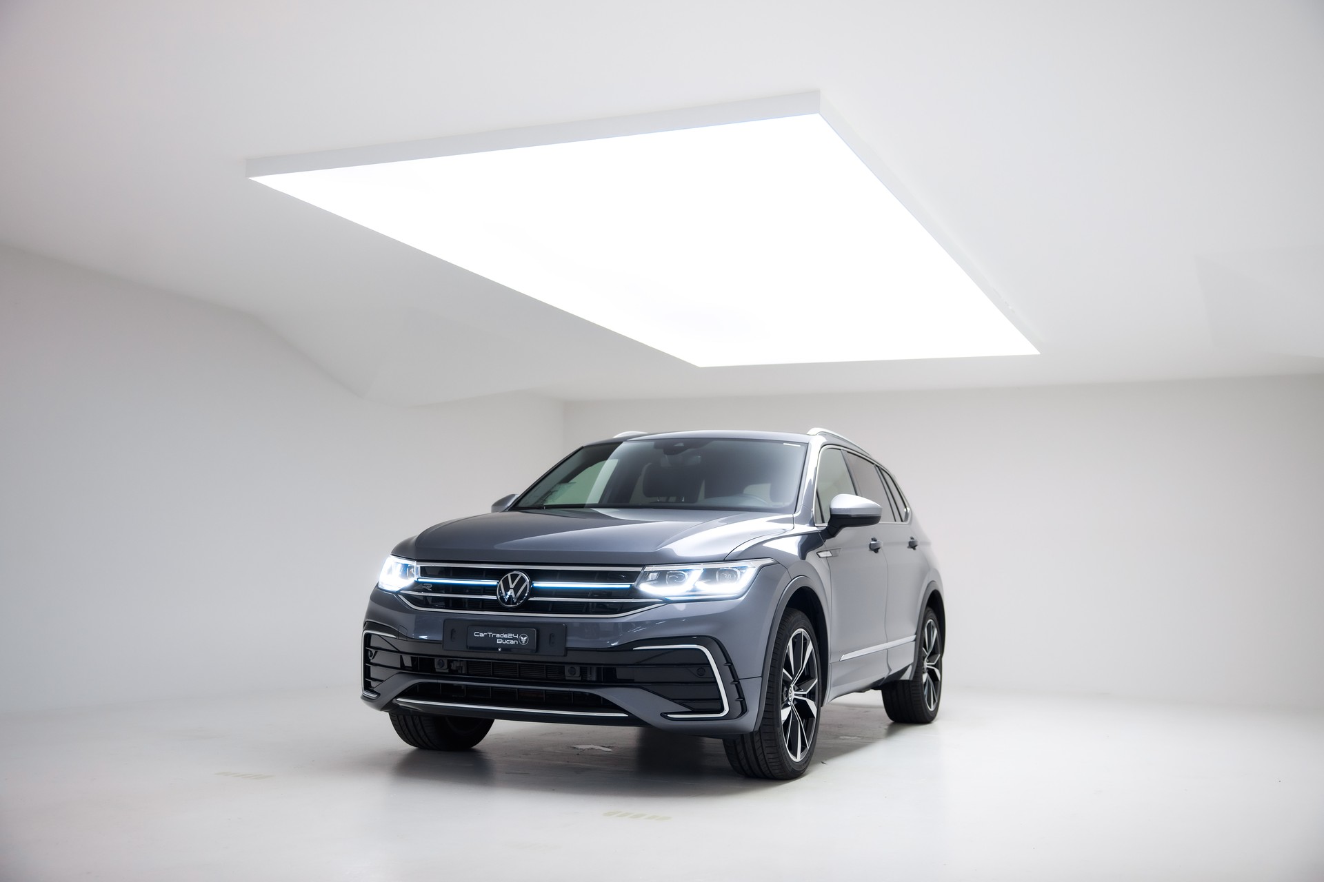 VW Tiguan Allspace 2.0 TDI SCR R-Line 4Motion DSG-showroom-element-3
