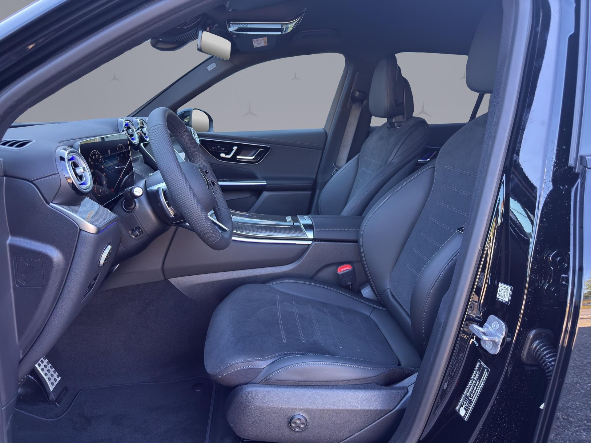 MERCEDES-BENZ GLC 200 AMG Line 4matic-image-8