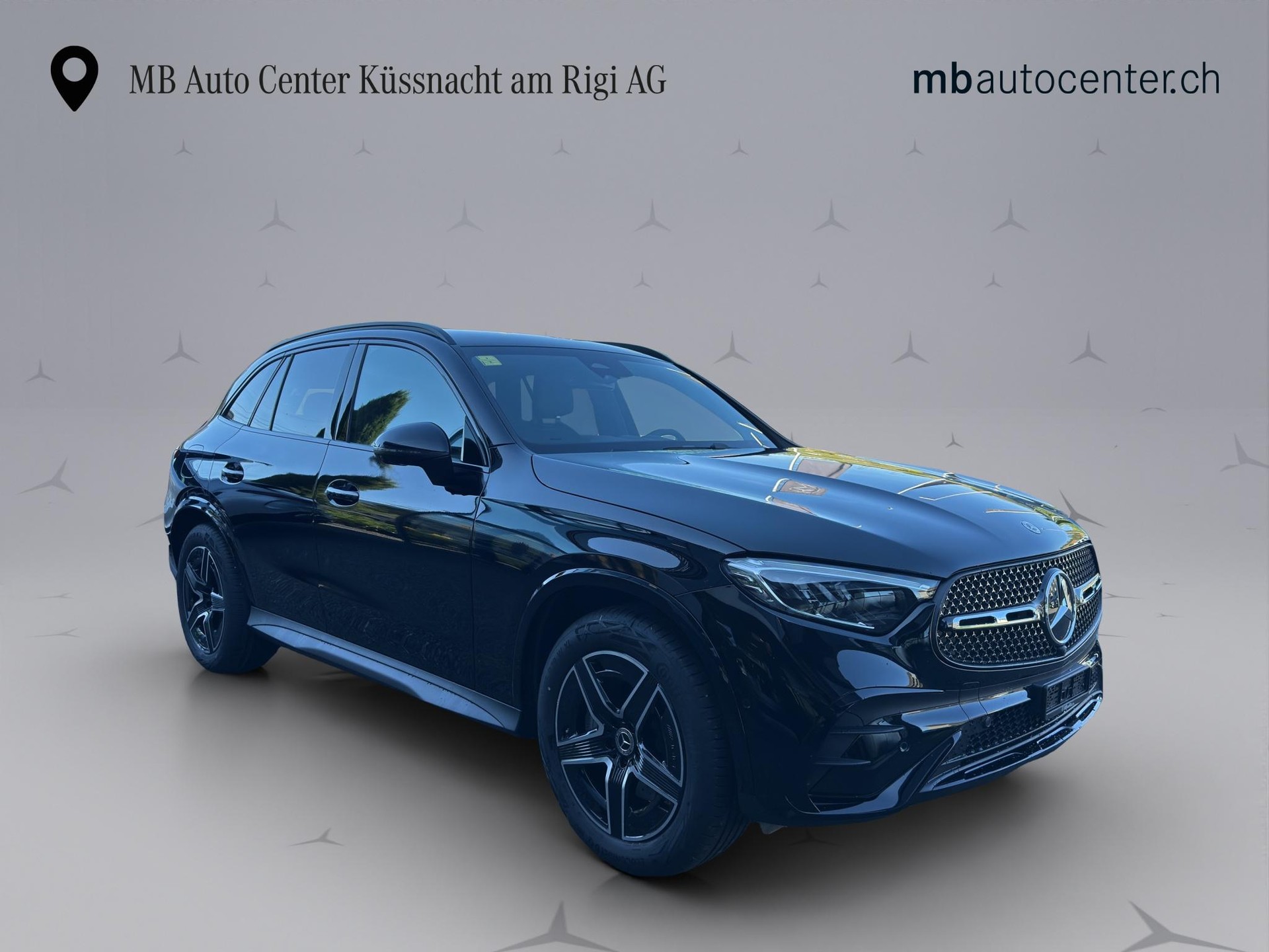 MERCEDES-BENZ GLC 200 AMG Line 4matic-image-7