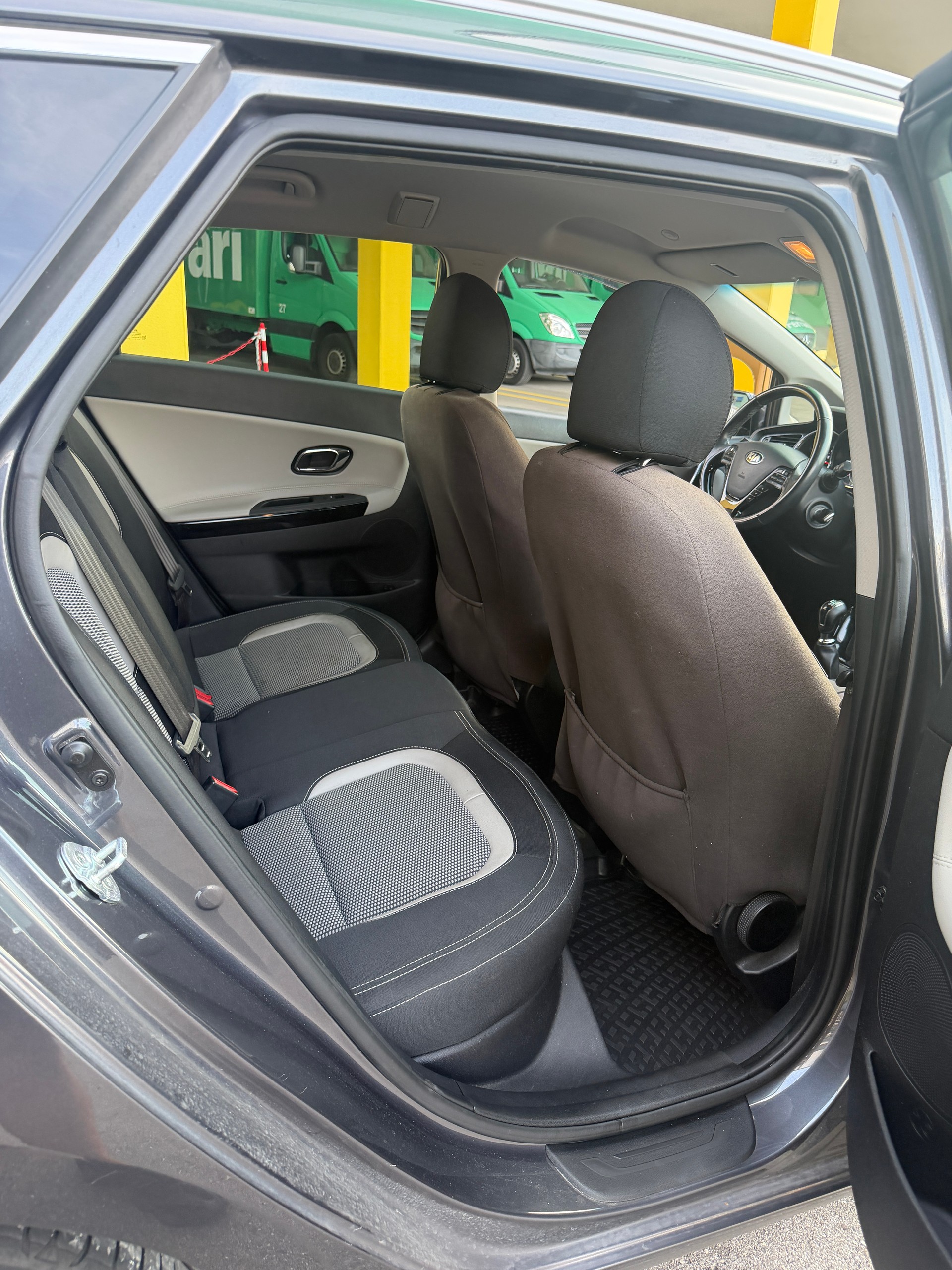 KIA Cee'd Sportswagon 1.6 CRDi Trend-image-15