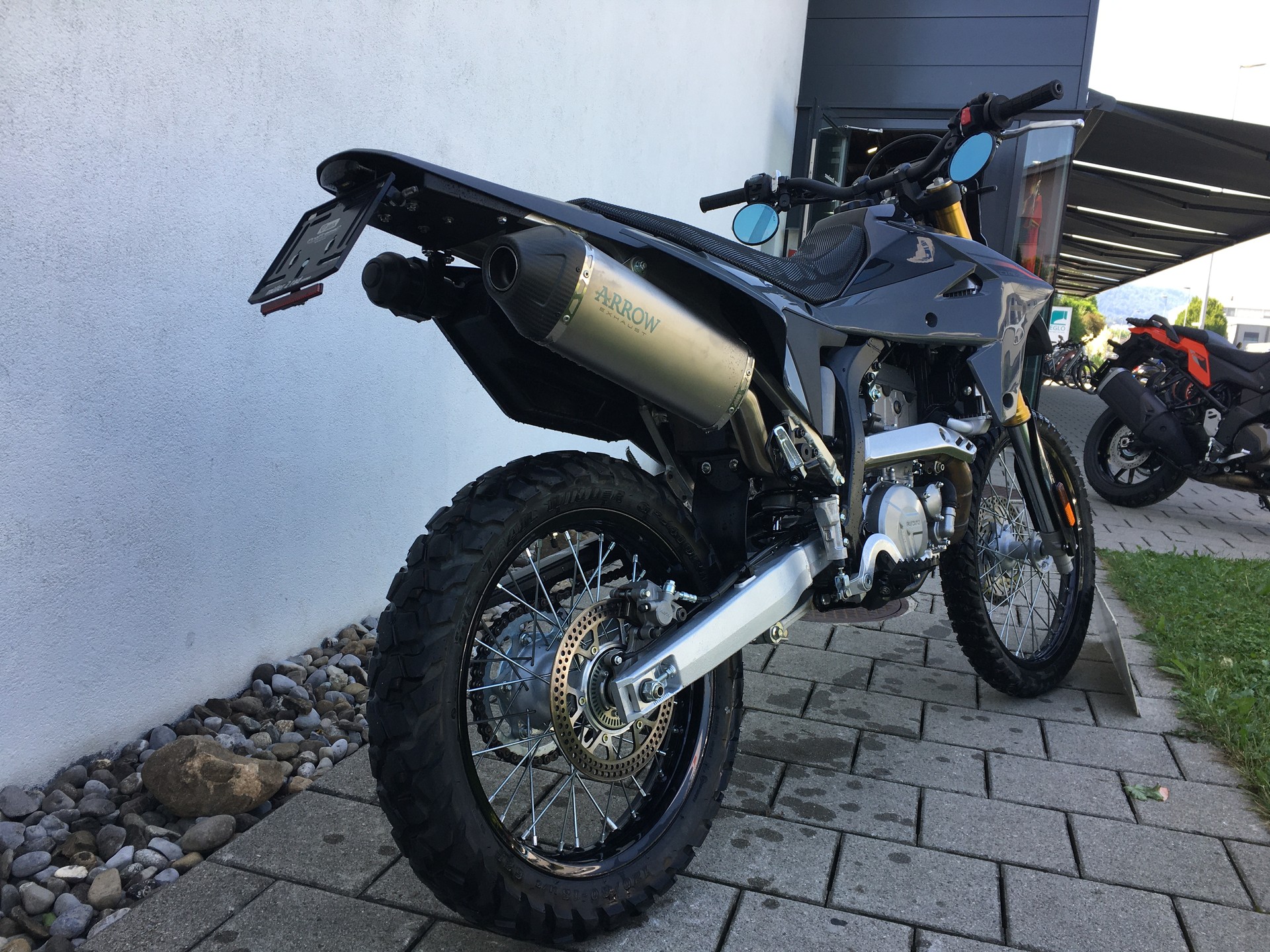 SUZUKI DR-Z4S-image-4