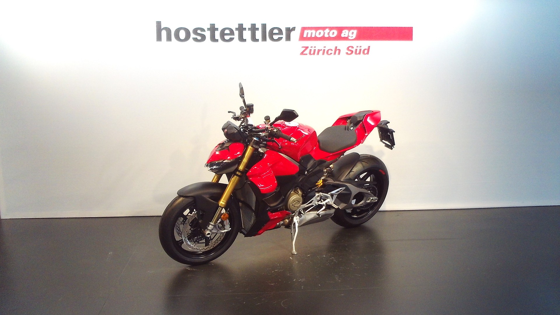 DUCATI Streetfighter V4 S-image-1