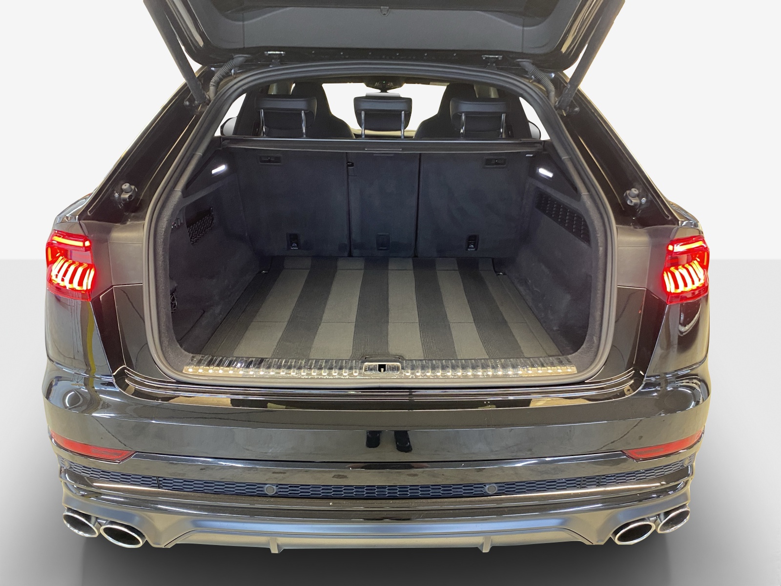 AUDI SQ8 TFSI quattro tiptronic-image-12