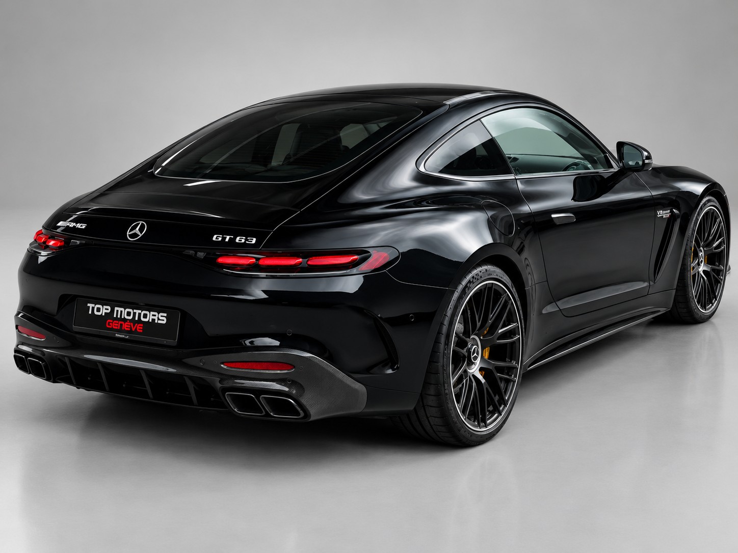MERCEDES-BENZ AMG GT 63 4Matic+ Executive Edition-showroom-element-3
