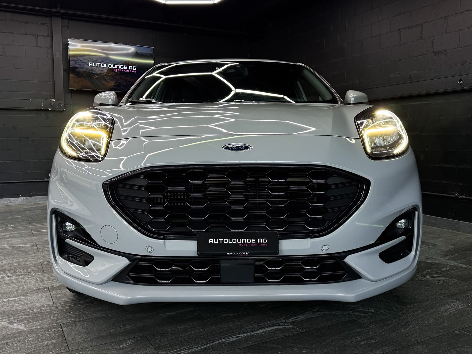 FORD Puma 1.0 MHEV ST-Line X-showroom-element-3