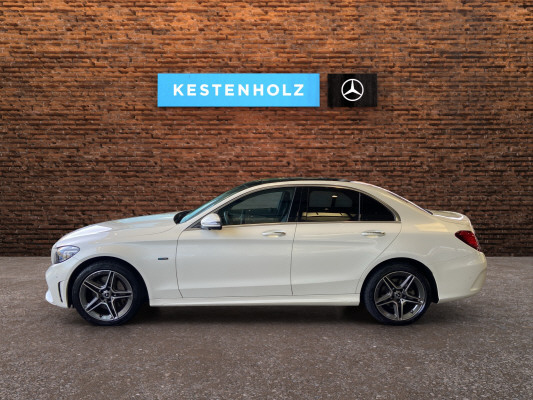 MERCEDES-BENZ C 300 e AMG Line 4Matic-showroom-element-3