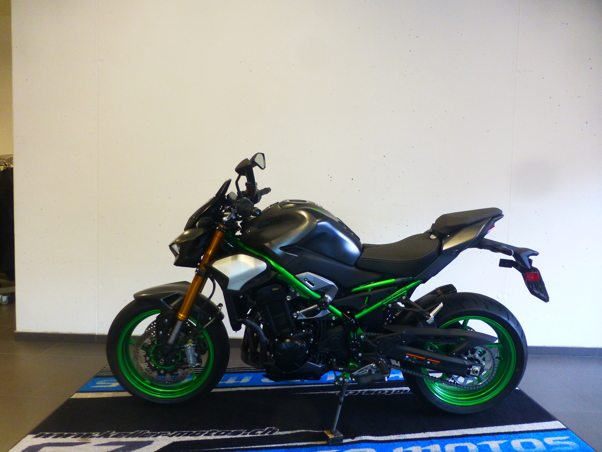 KAWASAKI Z 900 SE Performance-image-1