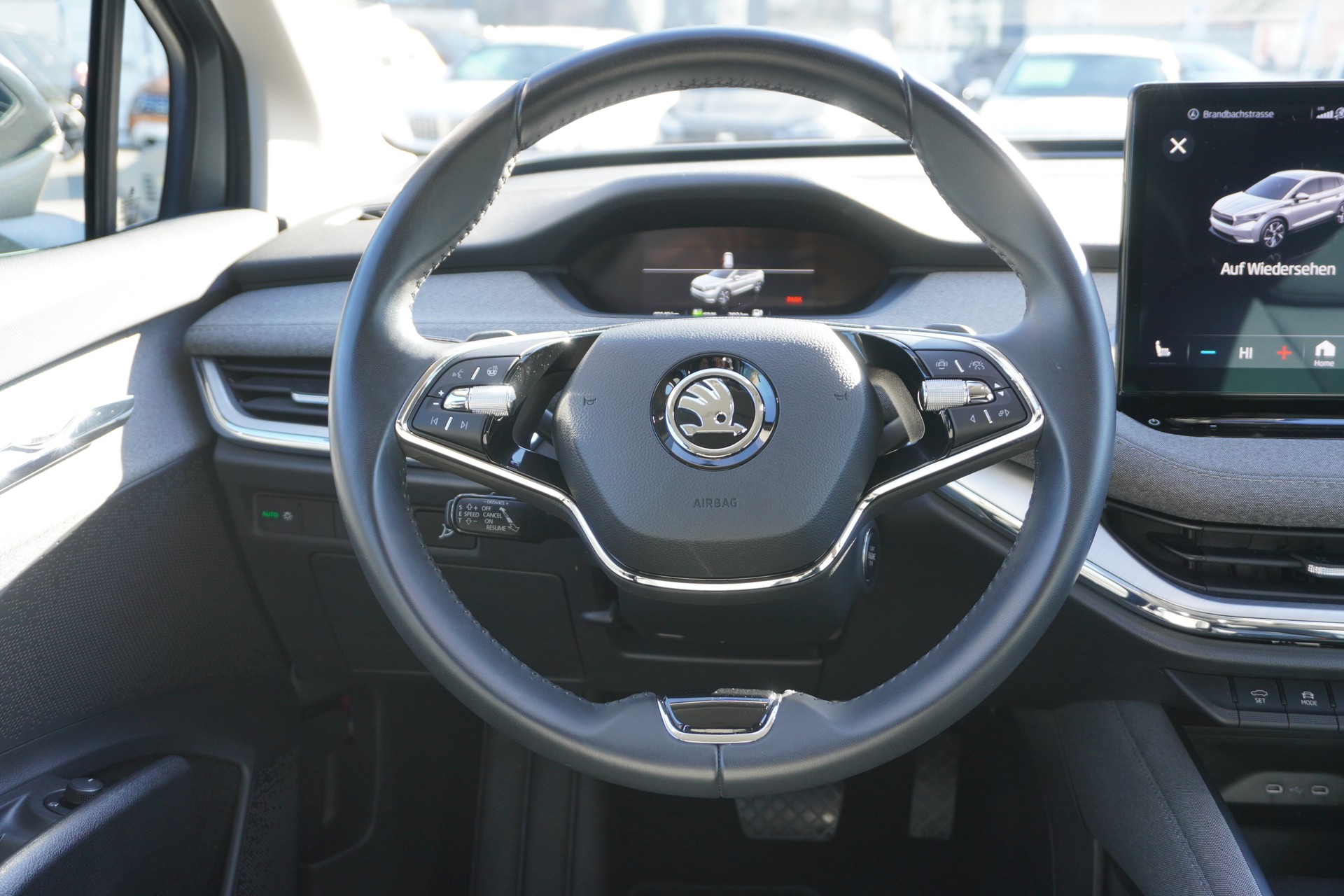 SKODA Enyaq iV 80-image-14