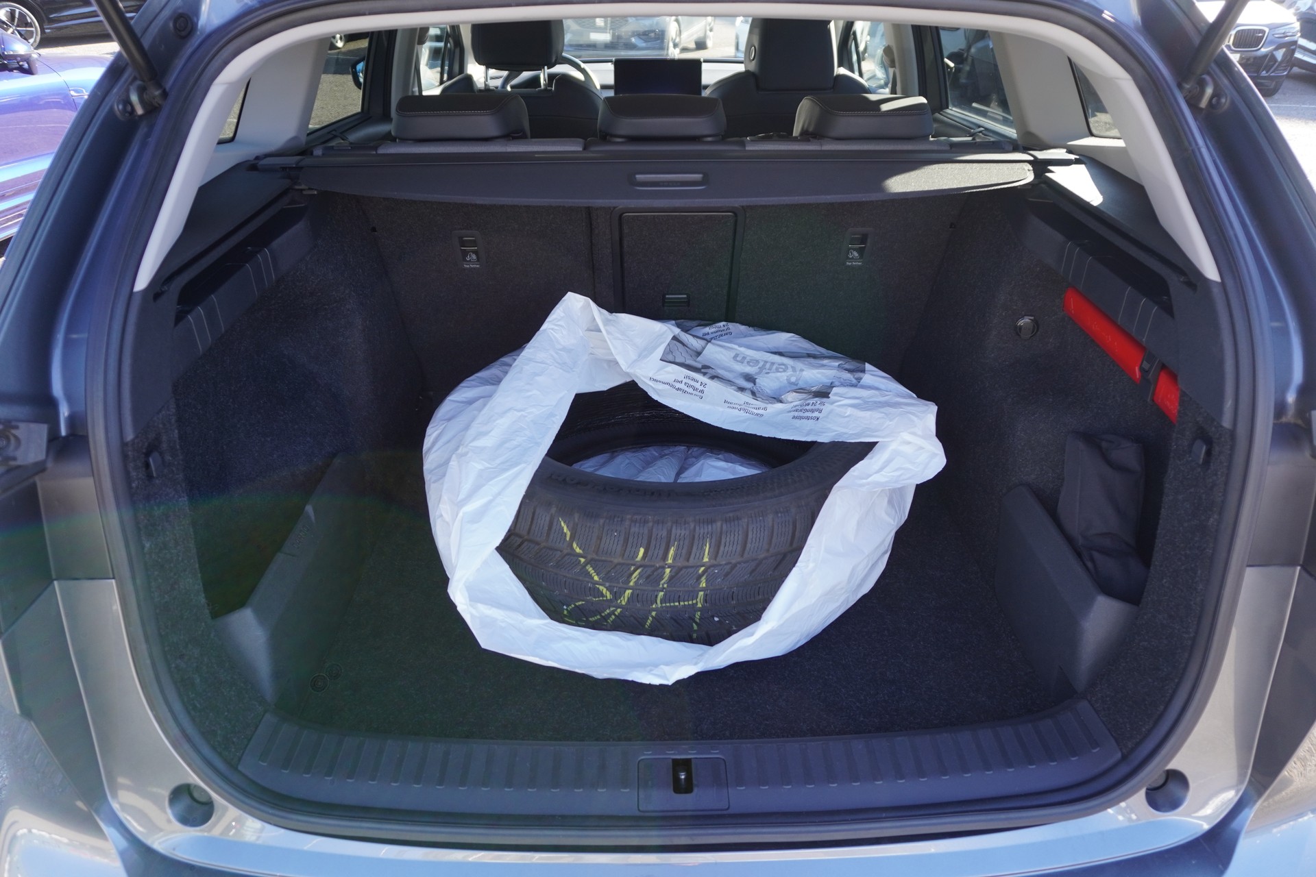 SKODA Enyaq iV 80-image-9