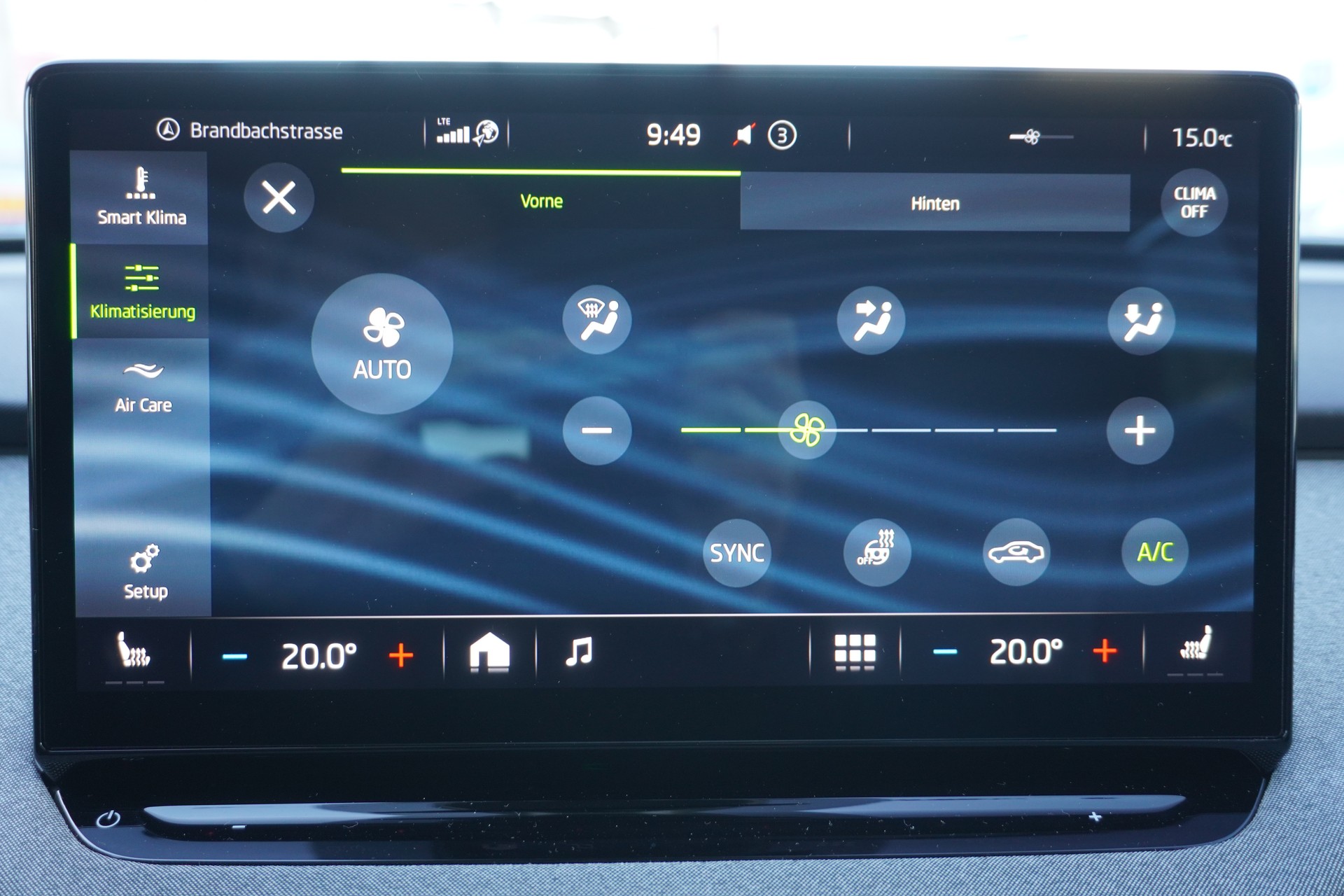 SKODA Enyaq iV 80-image-17