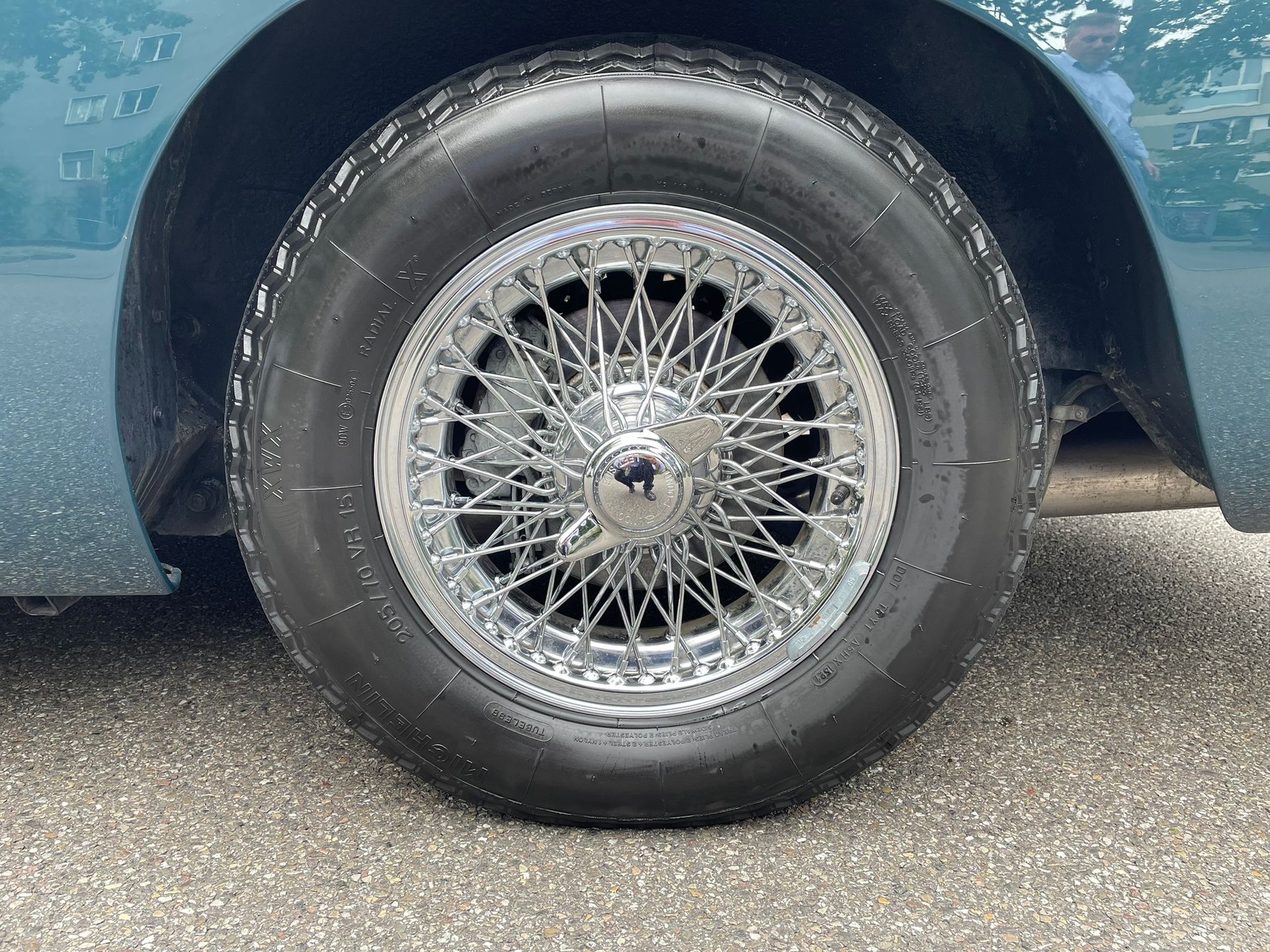 ASTON MARTIN DB5 Convertible-showroom-element-3