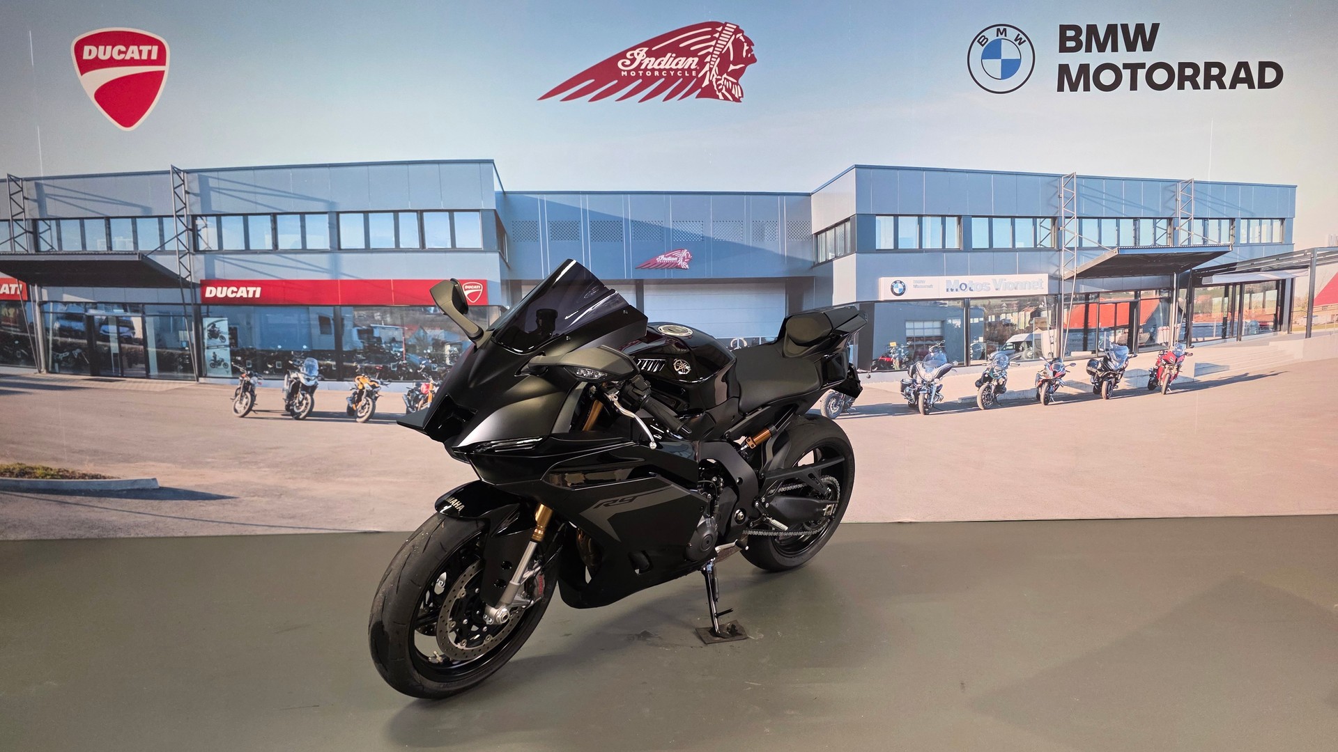 YAMAHA YZF-R9-image-2