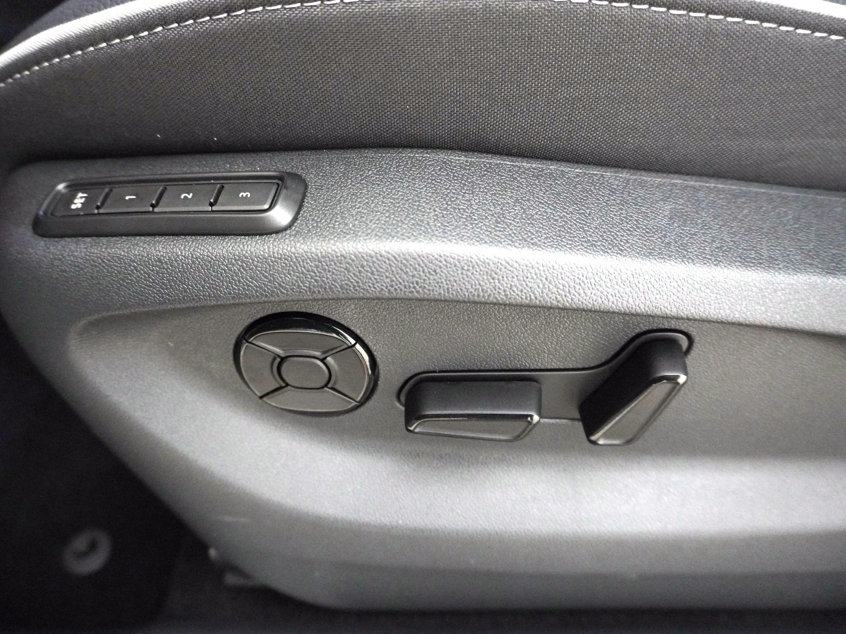 SKODA Kodiaq 1,5 TSI iV Plug-in-Hybrid Sportline-image-12
